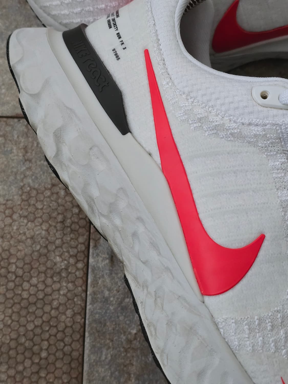 (260)나이키 리액트 인피니티 런 플라이니트 3  상품이미지8