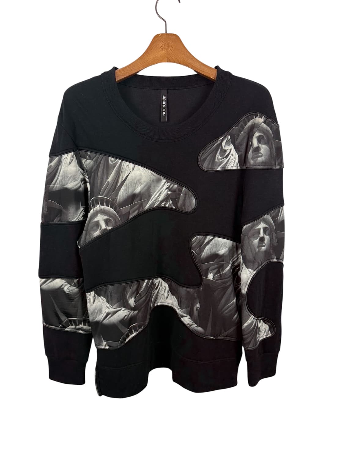 닐바렛 자유의여신상 프린트 네오프렌 맨투맨 M 상품이미지1