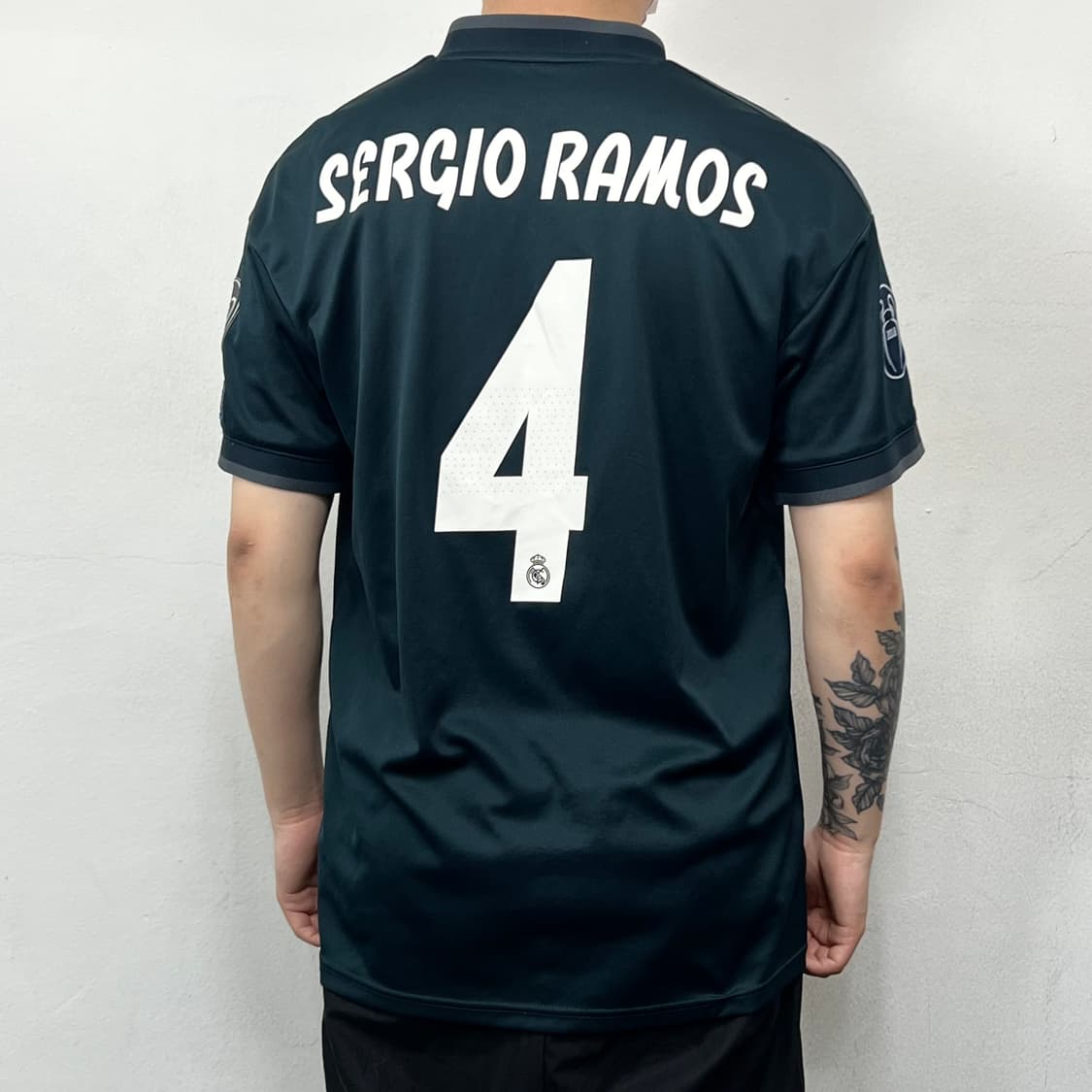 아디다스 레알마드리드 18-19 세르히오 라모스 반팔 유니폼 져지 상품이미지4