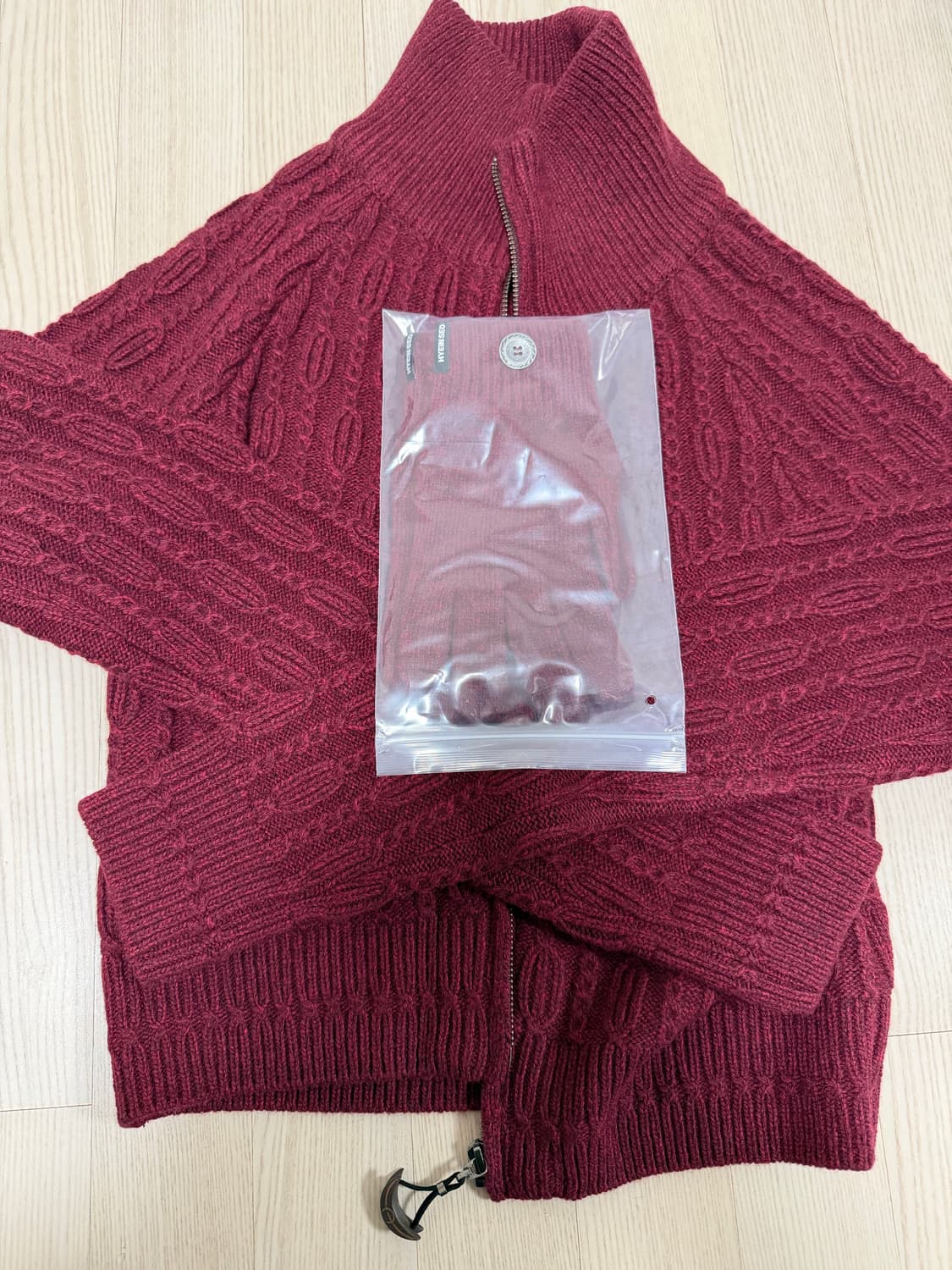 혜인서 니트집업 가디건 버건디 레드 상품이미지3