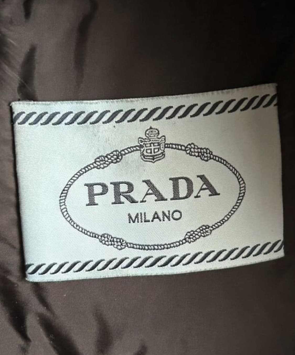 PRADA 프라다 푸퍼재킷(다운충전/폭스 퍼)42 사이즈-해외발송 상품이미지7