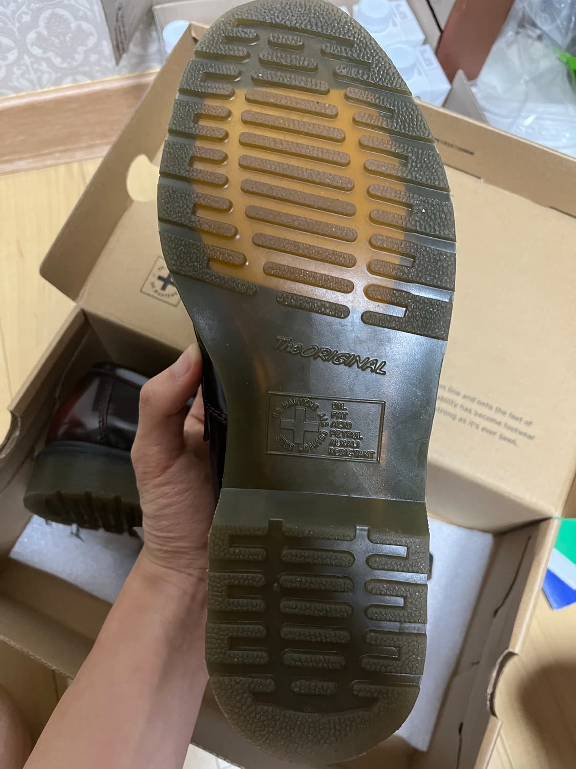 닥터마틴 아드리안 체리레드 260 상품이미지2