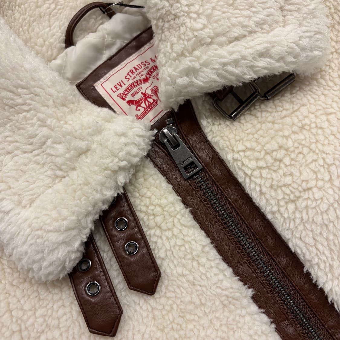 [S] 리바이스 양털 보아 퍼 자켓 화이트 브라운 B633 상품이미지4