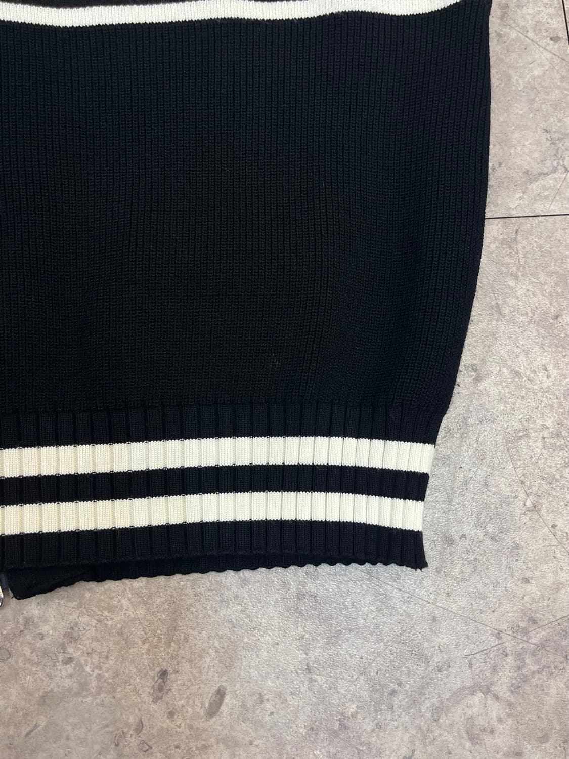 마뗑킴 스펠 포인트 스트라이프 니트 베스트 블랙 S #csz4029 상품이미지10