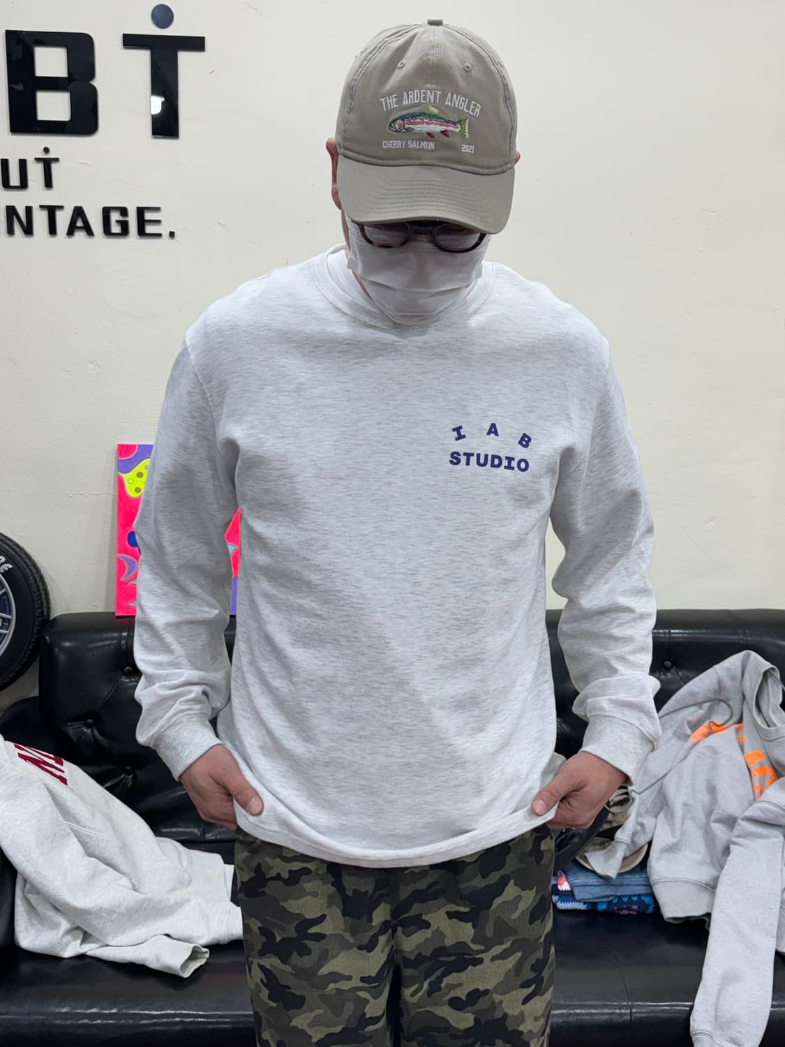 아이앱스튜디오 롱슬리브 라이트 그레이 L 상품이미지1