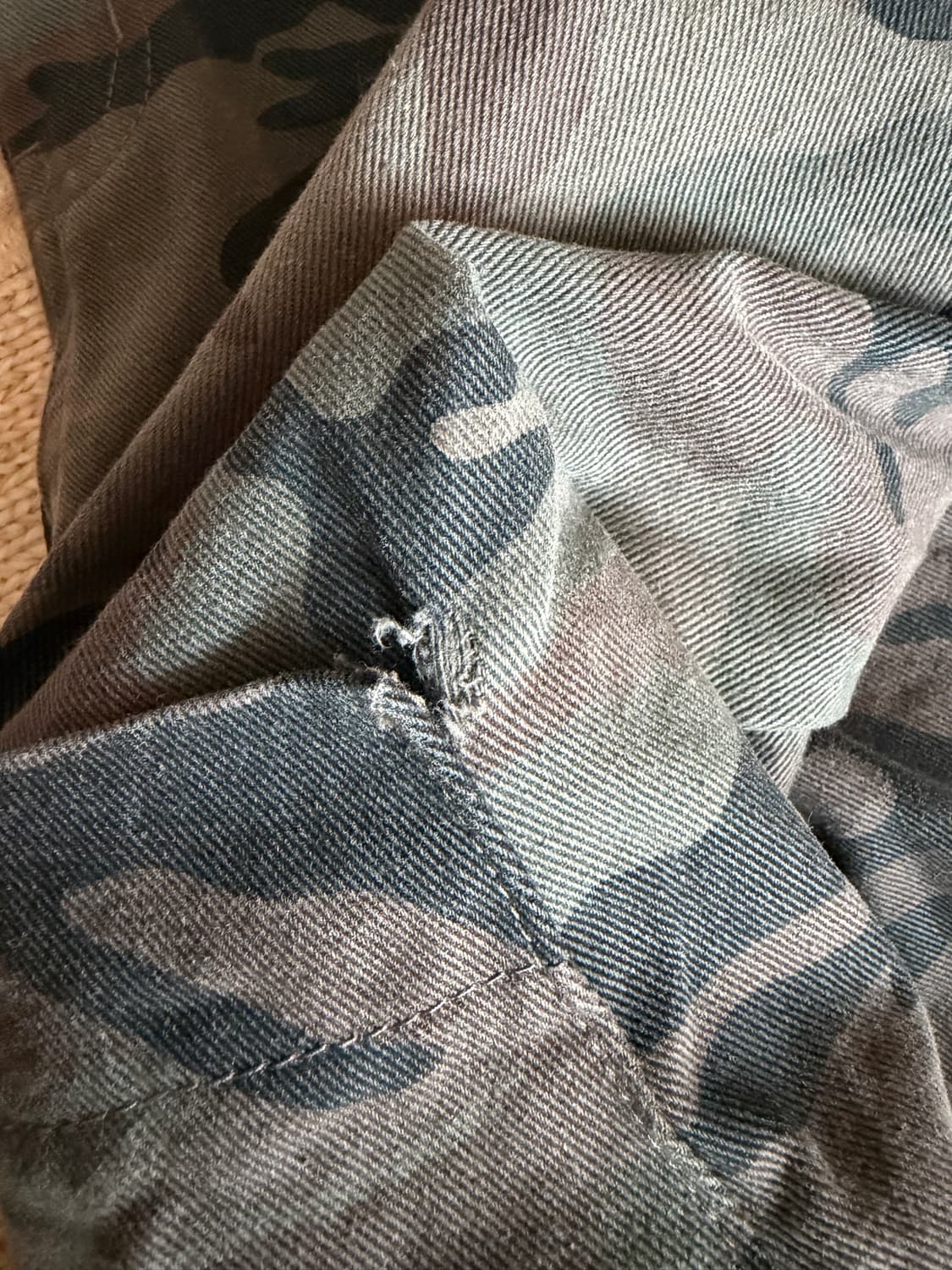 카락터 Lumping cargo pants / Camo 상품이미지6