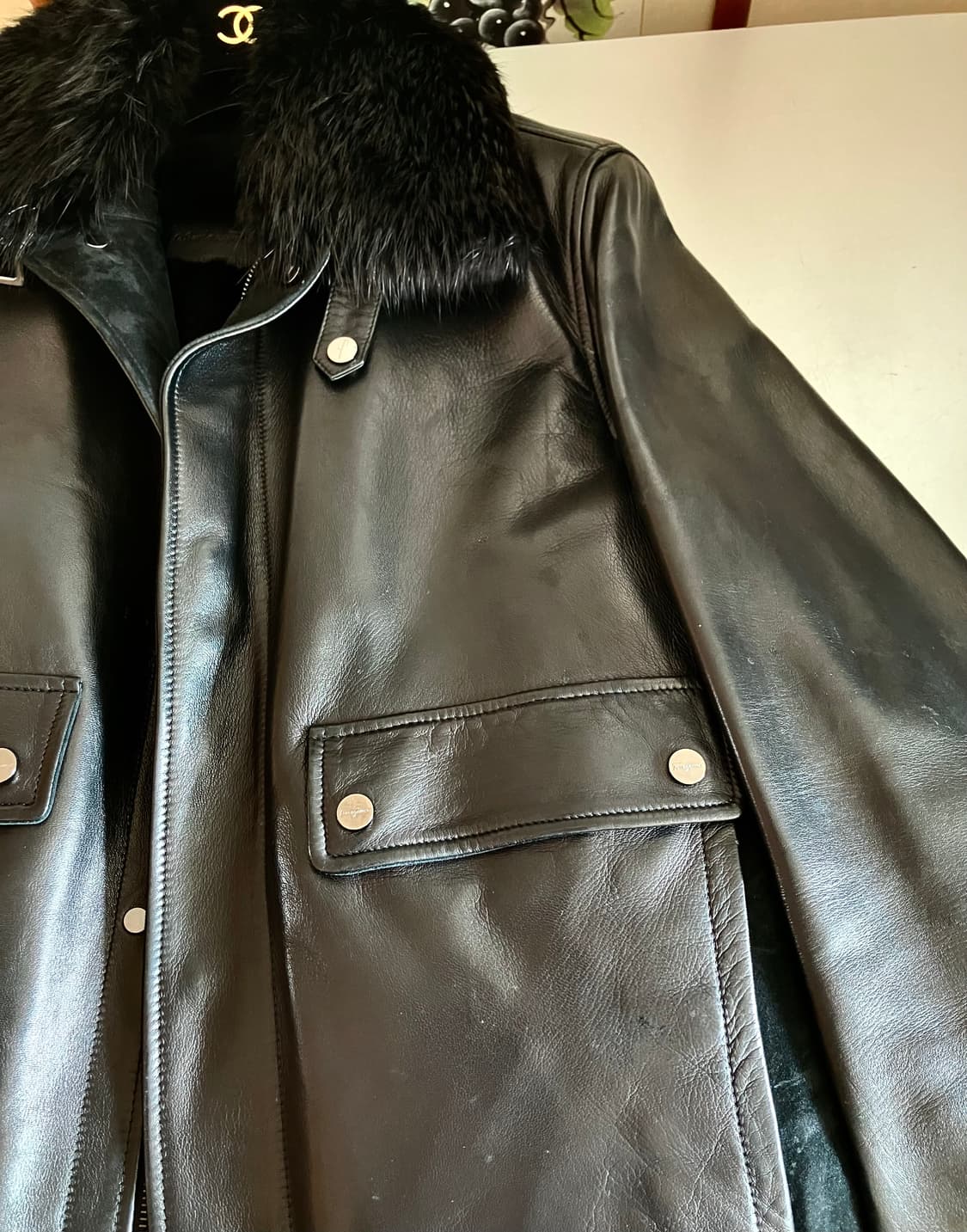 페라가모 비버 퍼 가죽자켓 상품이미지9