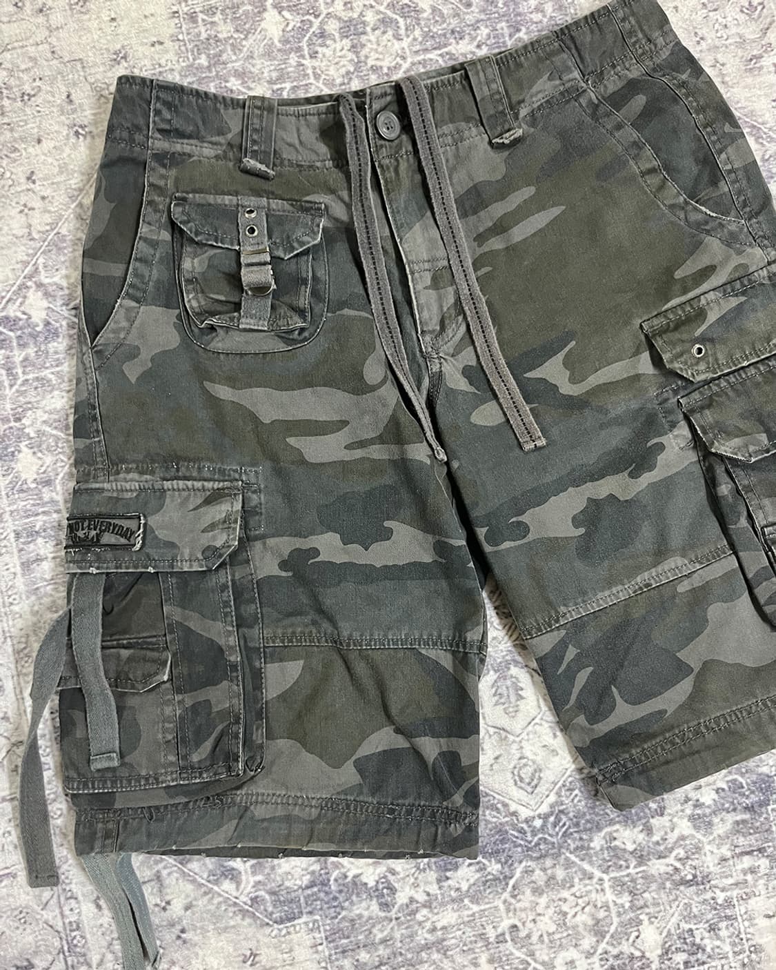 00‘s Grunge Camo Cargo Bermuda Pants 상품이미지4