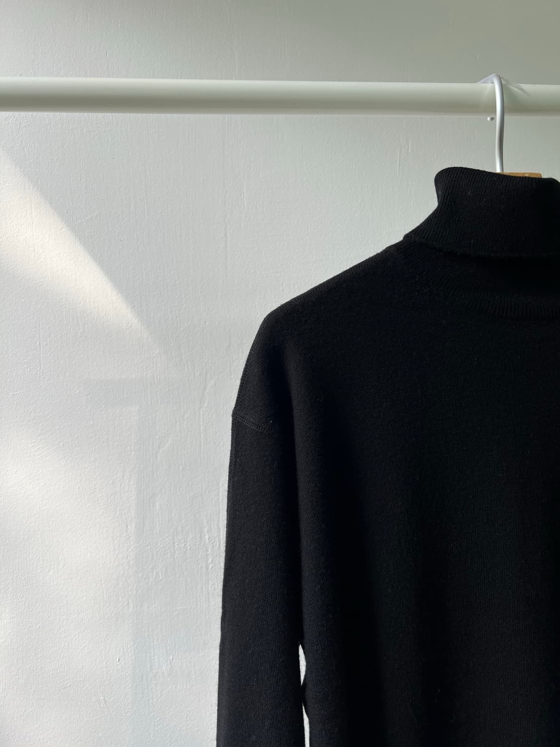 비이커 울 캐시미어 폴라 니트 상품이미지2