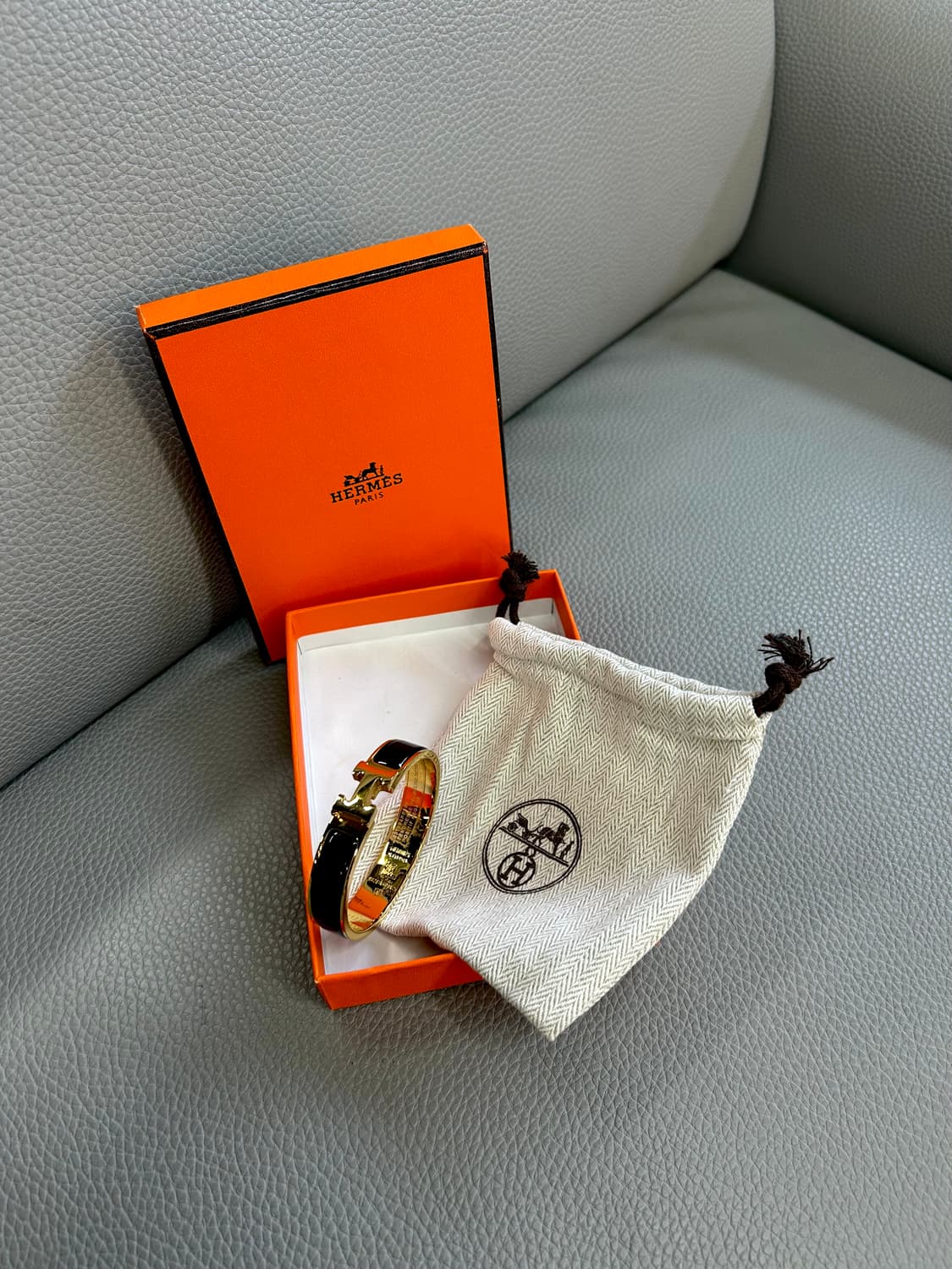 에르메스 클릭아슈 팔지(골드/블랙) 상품이미지1