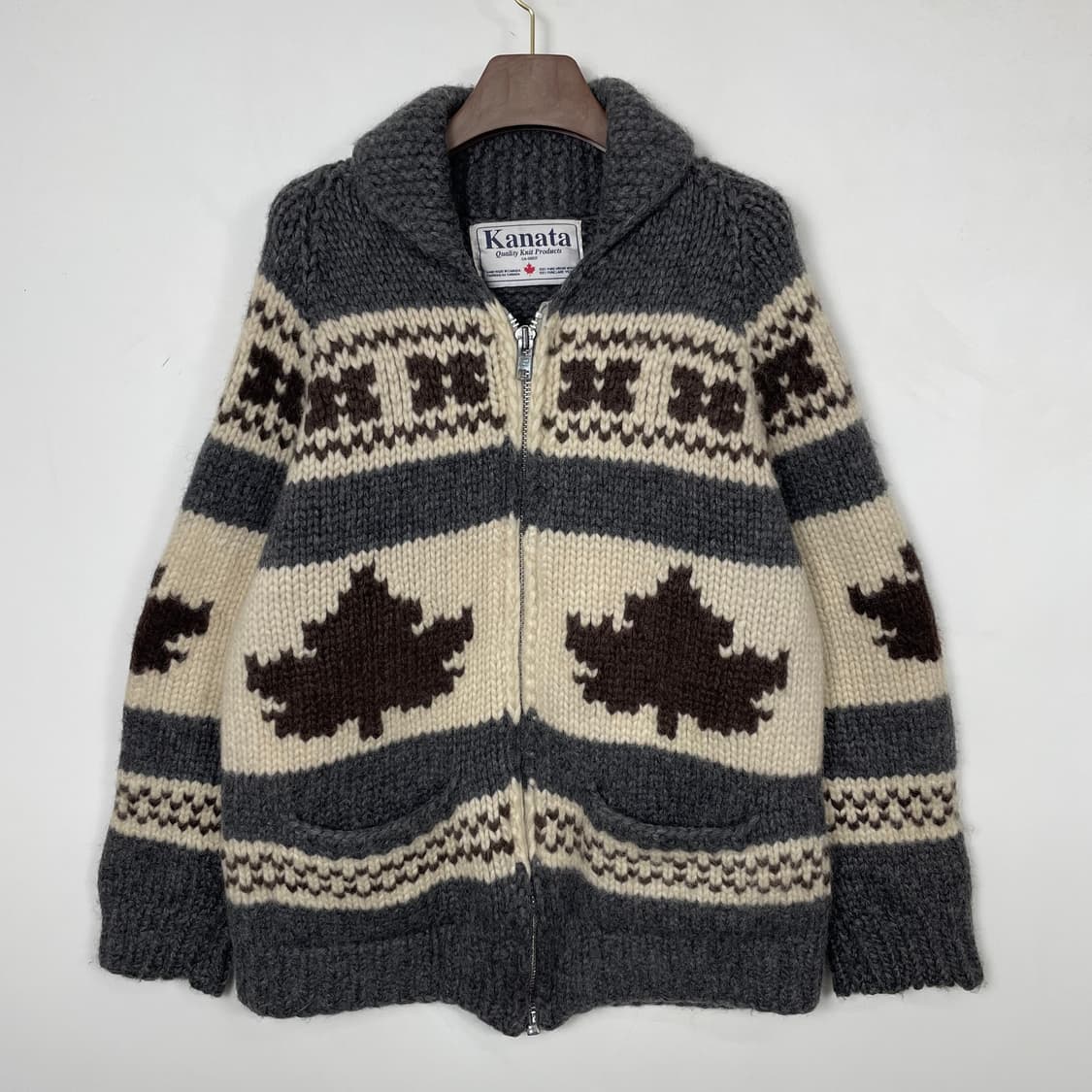 CANADA Kanata 카나타 버진울 코위찬 상품이미지1