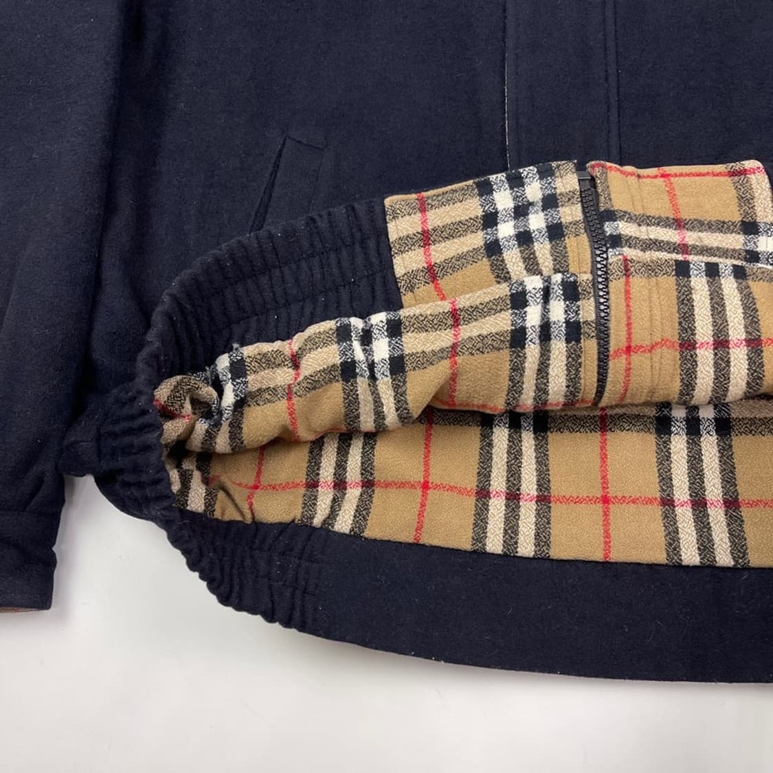 버버리 안감체크 네이비 모직 블루종 상품이미지4