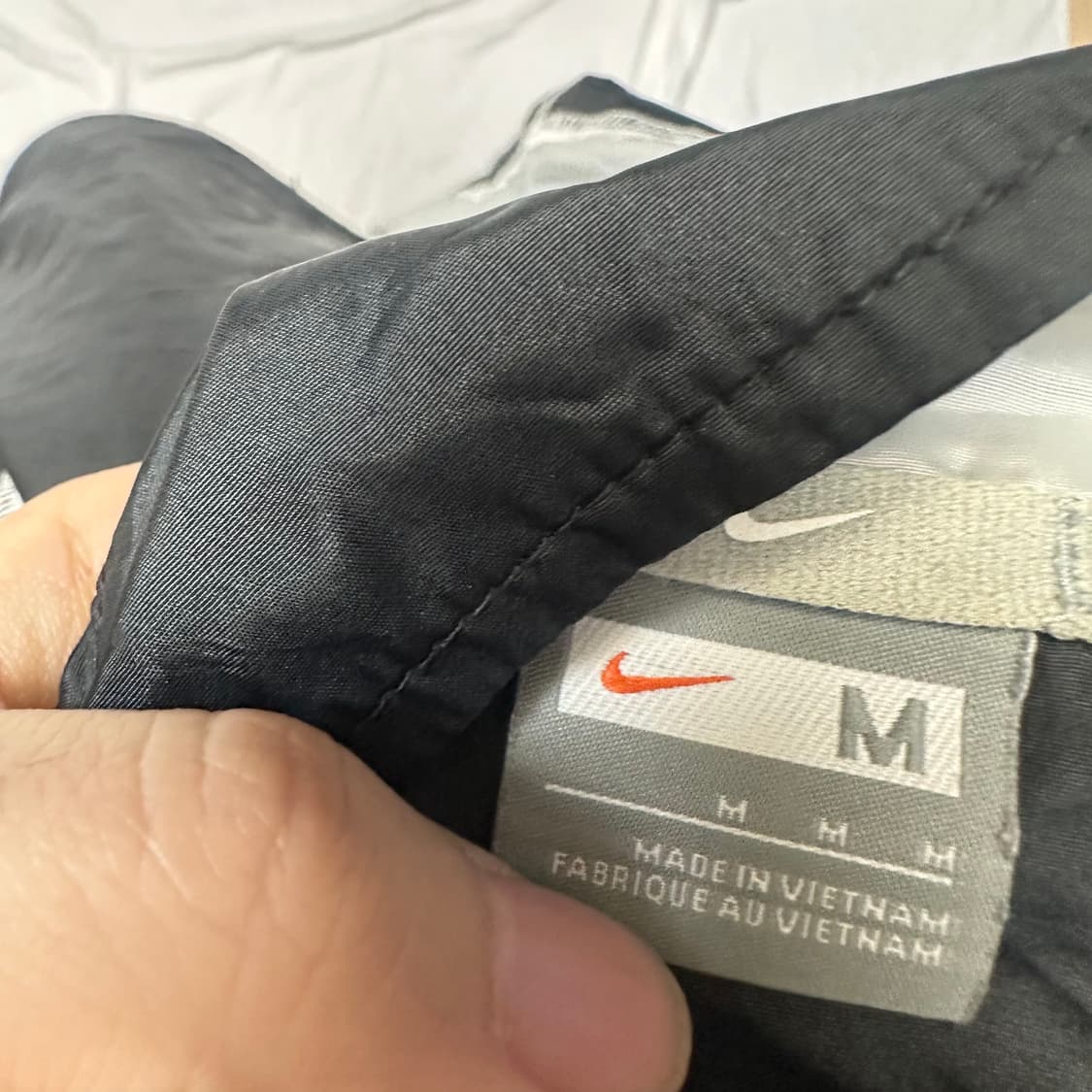 나이키 00s 인사이드아웃 스우시 빅로고 블랙바람막이 95 상품이미지4