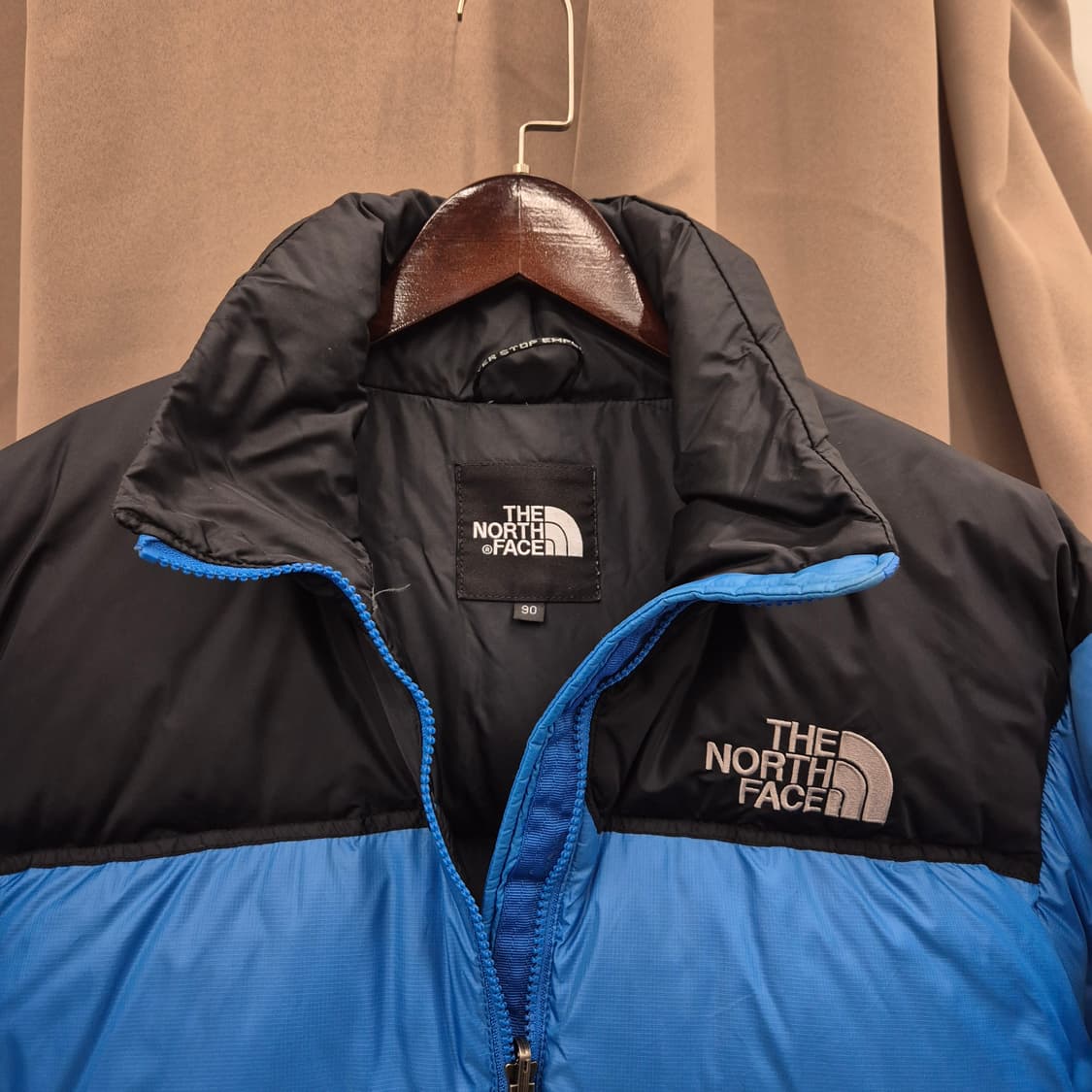 노스페이스 눕시 패딩 블루/블랙 90 상품이미지2