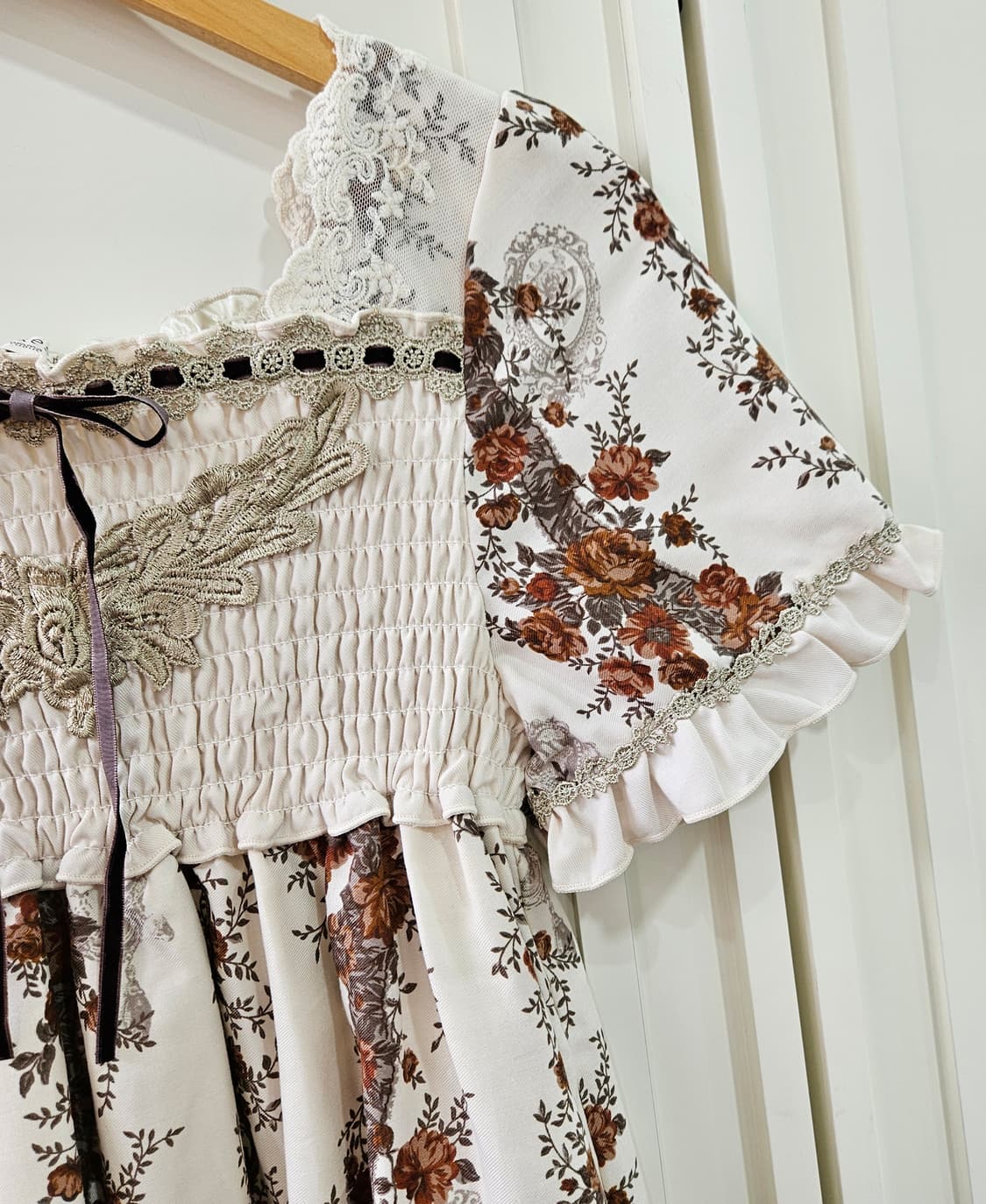 엑시즈팜 (axes femme) 로즈 레이스 스모킹 원피스 상품이미지4