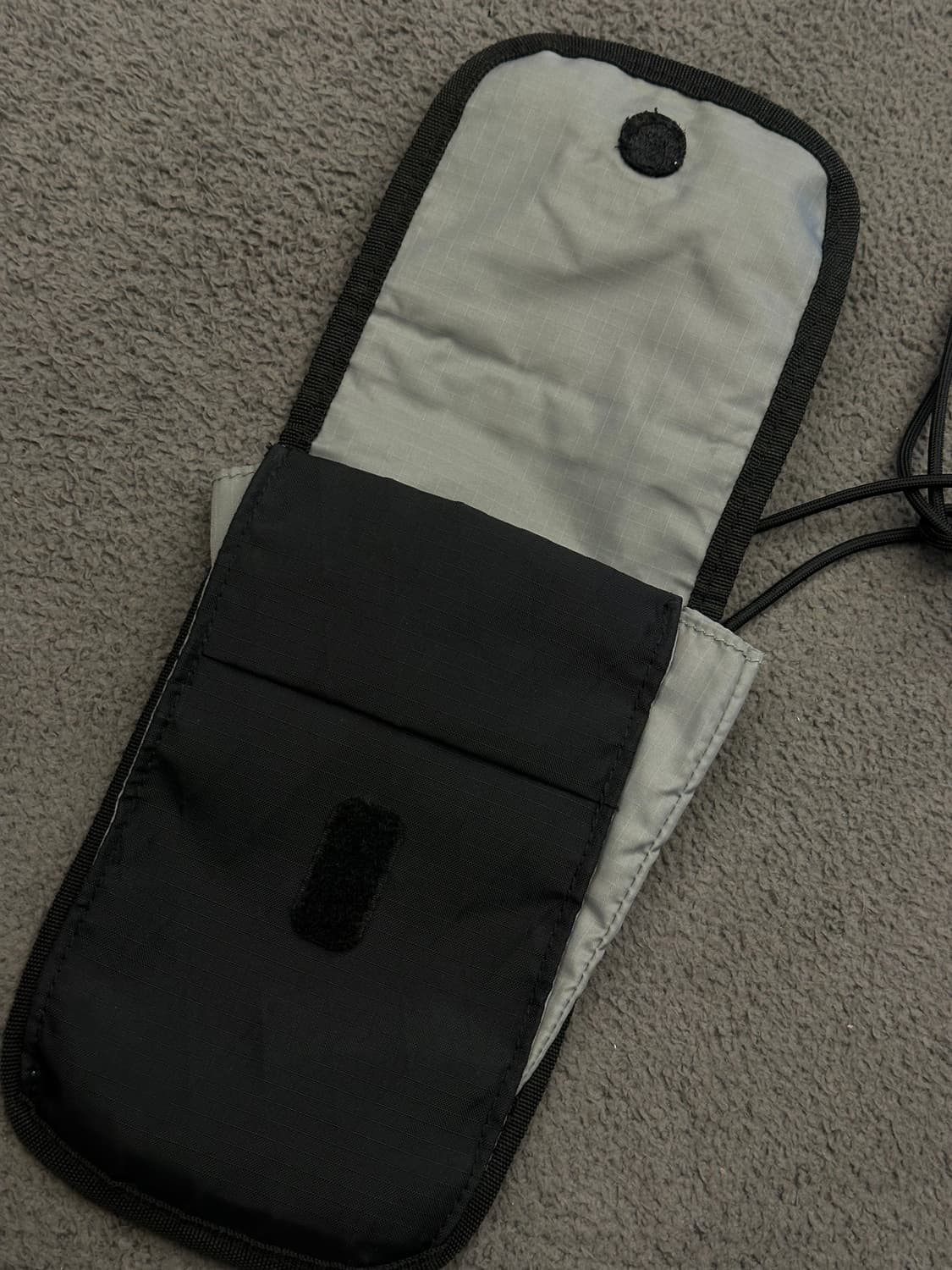 스투시 빈티지 미니 크로스백 처분  상품이미지5