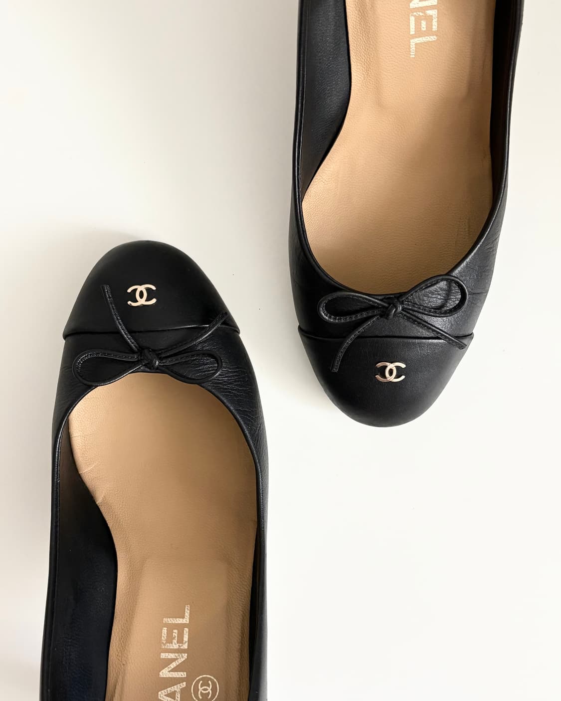 CHANEL 빈티지 샤넬 cc로고 리본 펌프스 힐 38C 상품이미지1