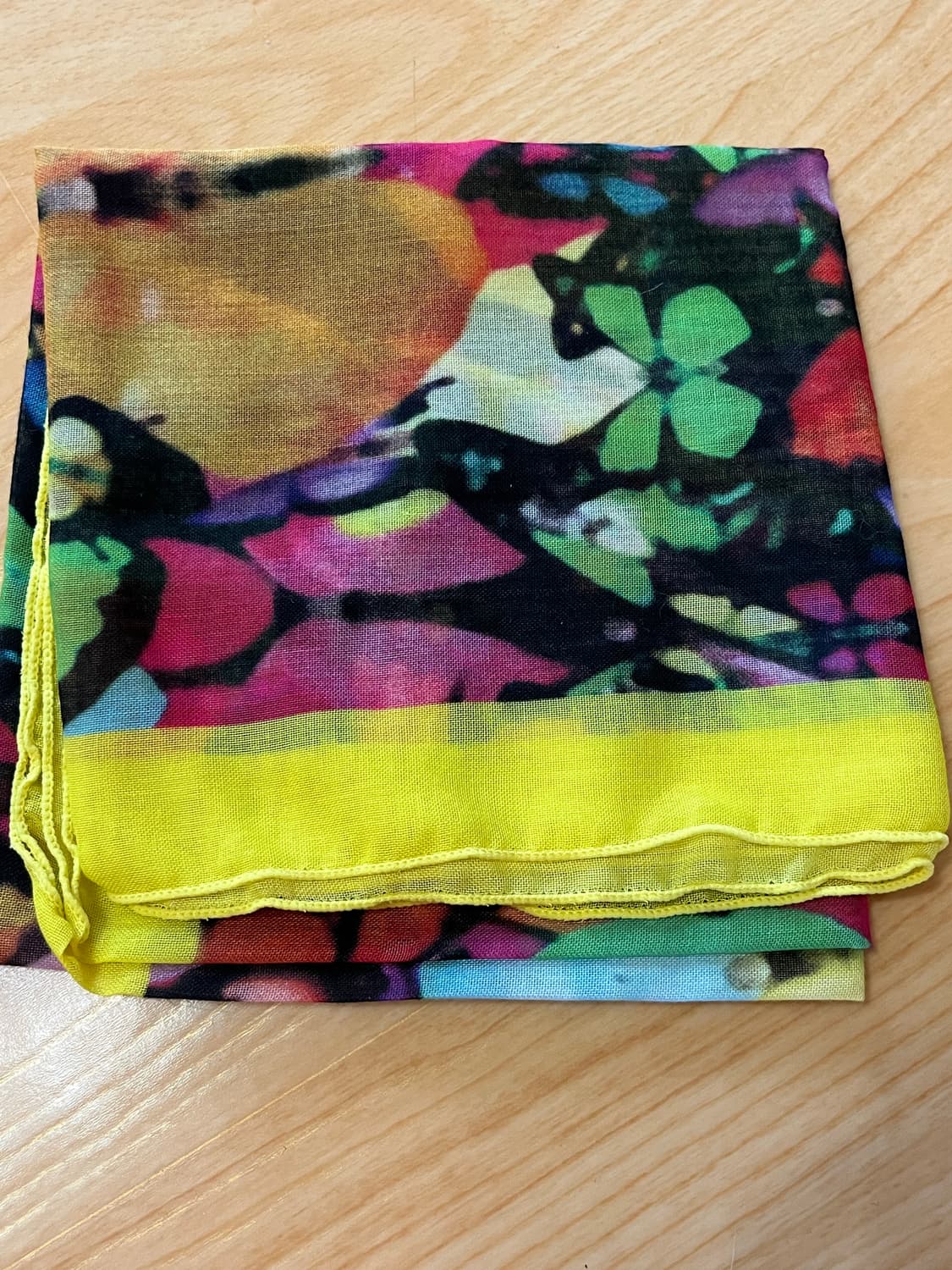 스카프 나비패턴 상품이미지2