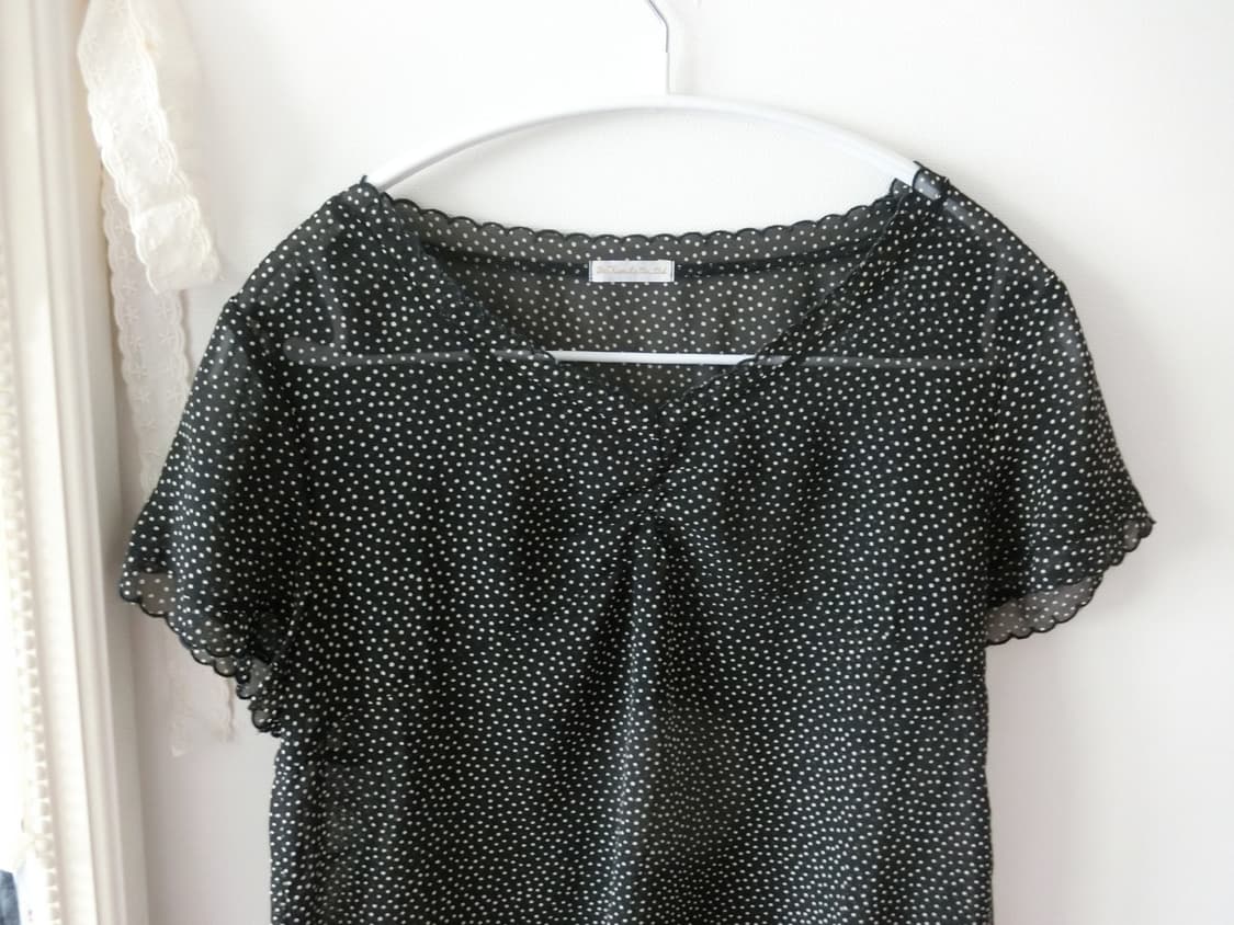 블랙 도트 반팔 블라우스  상품이미지2