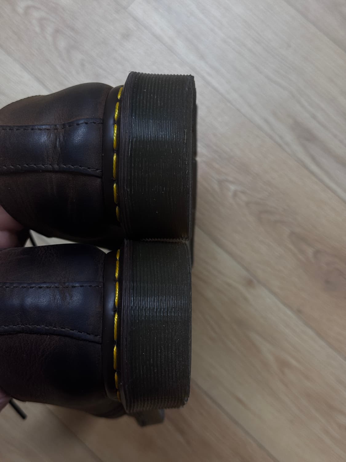 [260] 닥터마틴 1461 크레이지홀스 다크브라운 상품이미지3