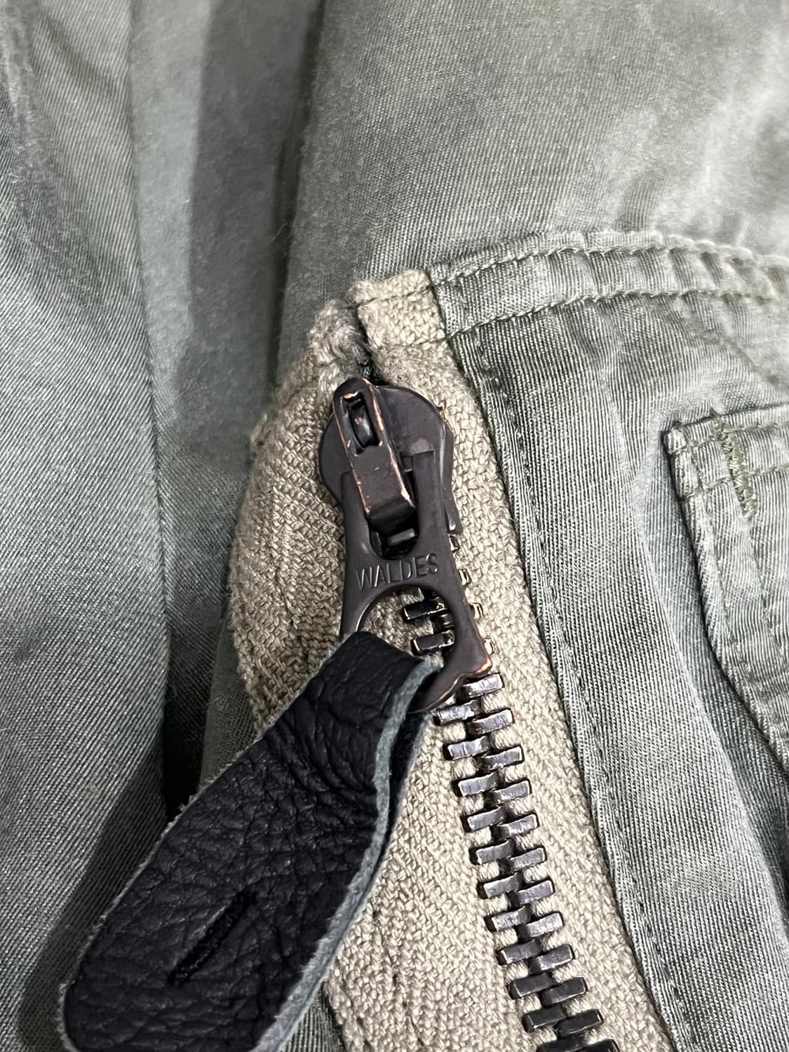 A.presse 빈티지 실크 플라이트 커스텀 자켓 세이지 상품이미지3