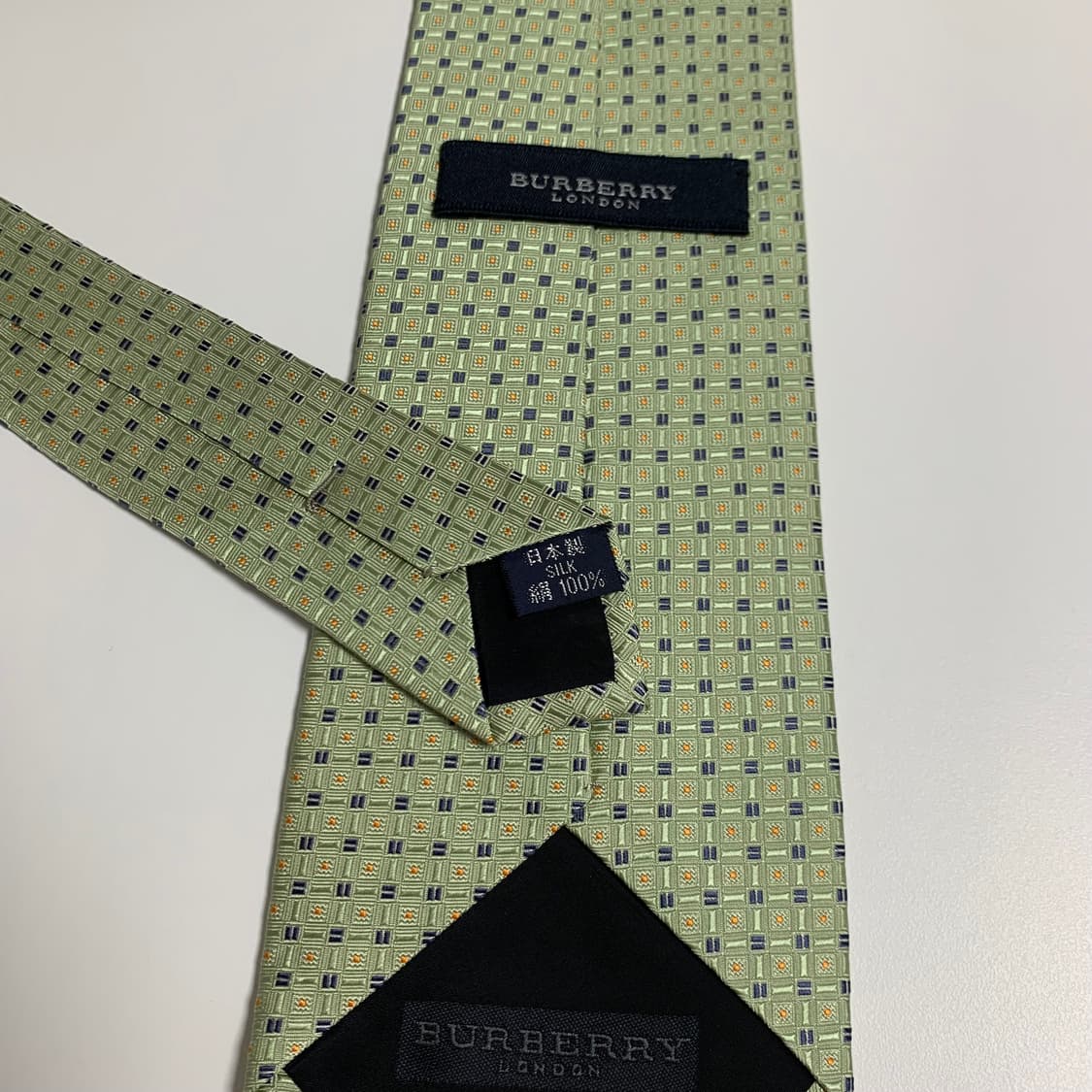 버버리(BURBERRY) 100실크 명품넥타이 새상품급 S등급 9.3cm 상품이미지7