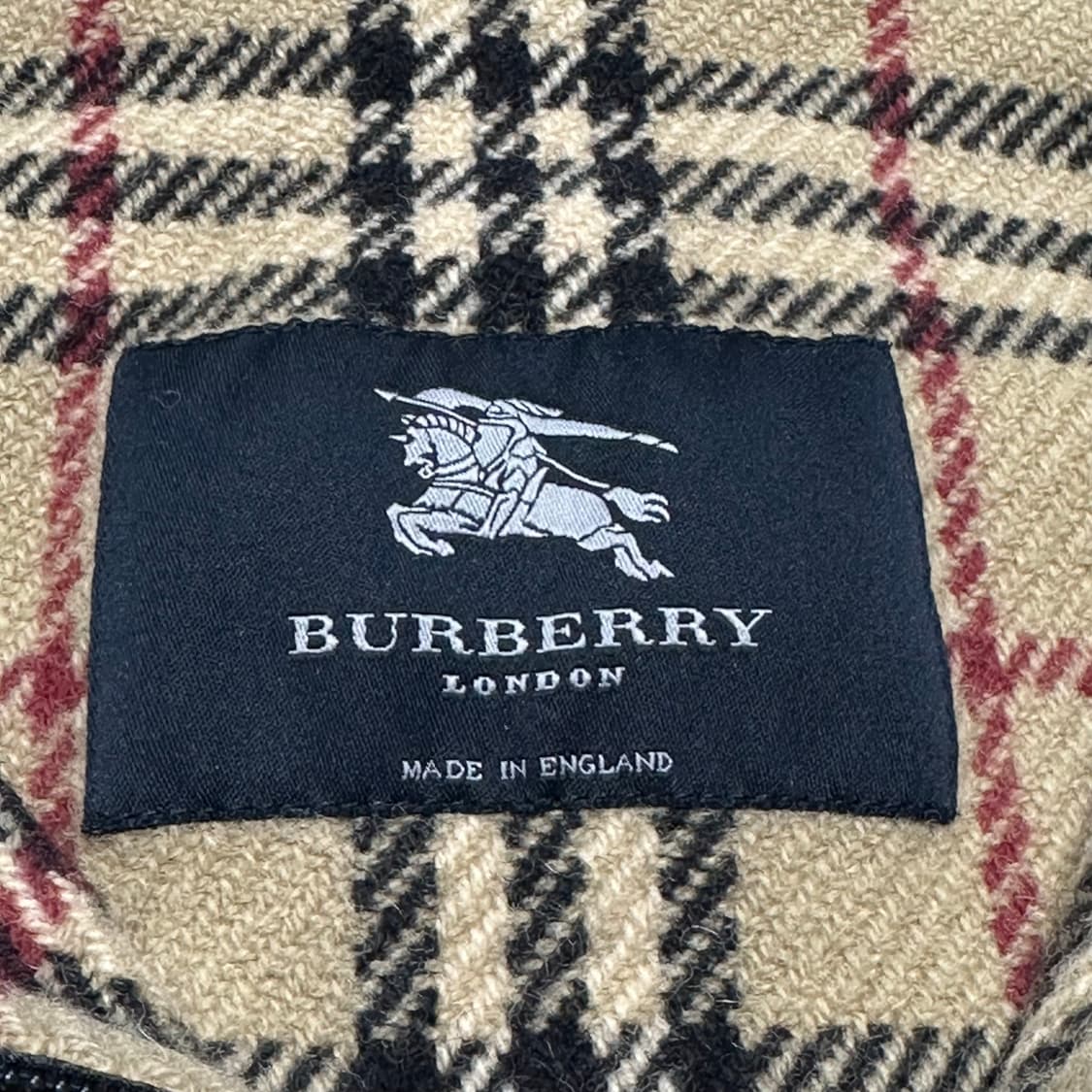 버버리 헌팅 자켓 상품이미지4