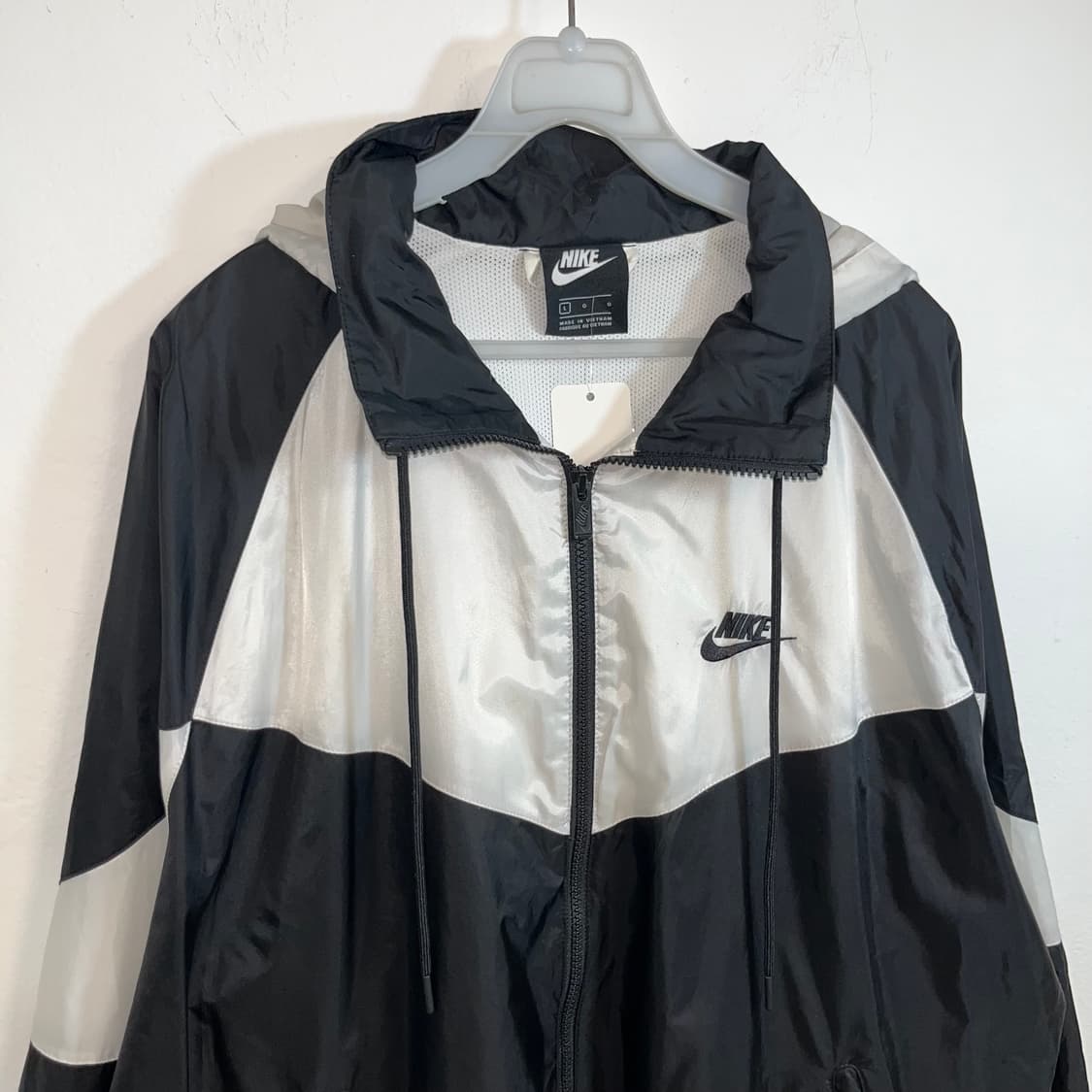 Nike Black White Windrunner Jacket 상품이미지5