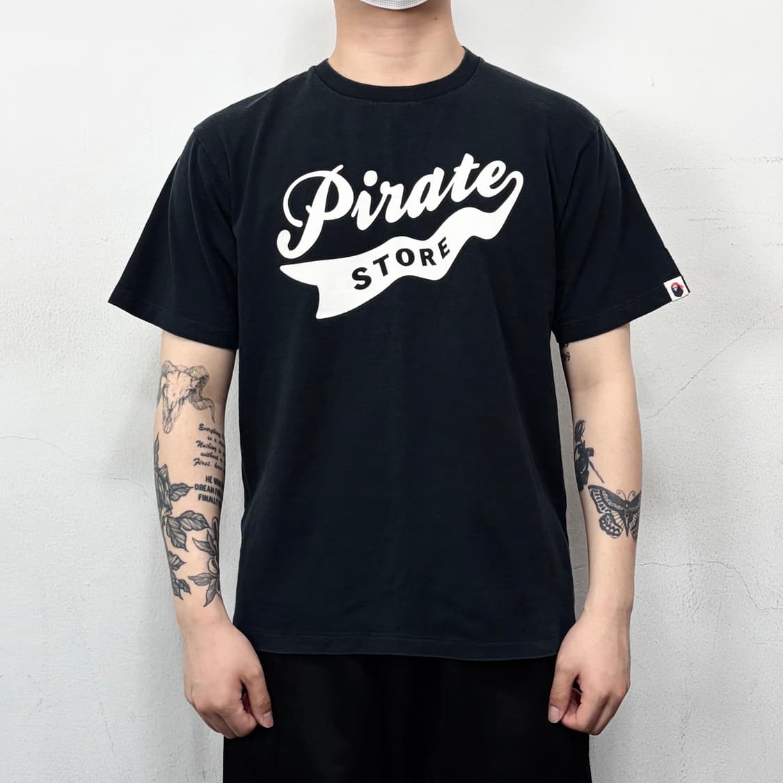 베이프 제팬 해적샵 파이렛 스토어 로고 반팔 상품이미지3