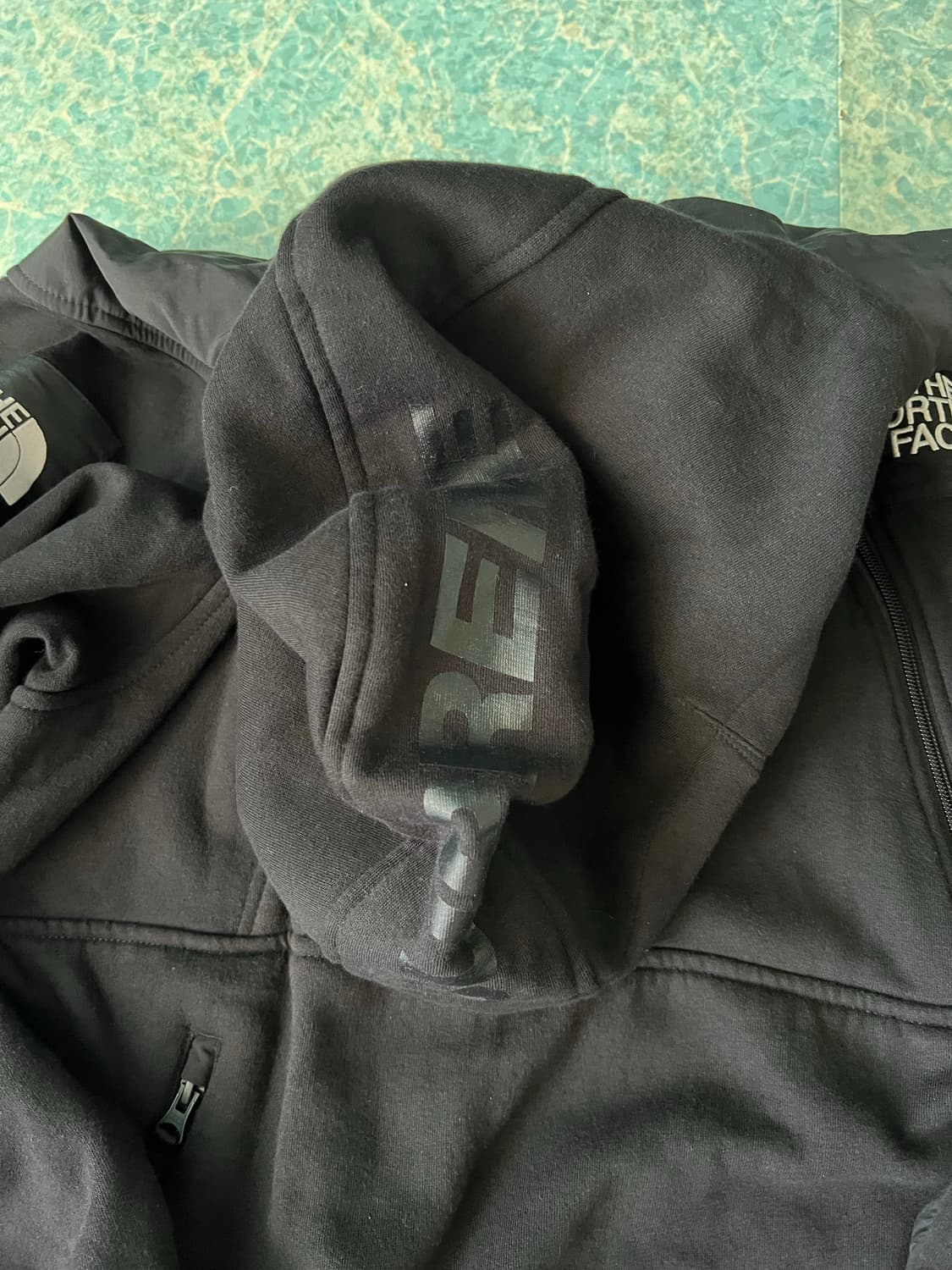 슈프림 노스페이스 스팁테크 블랙 상품이미지6