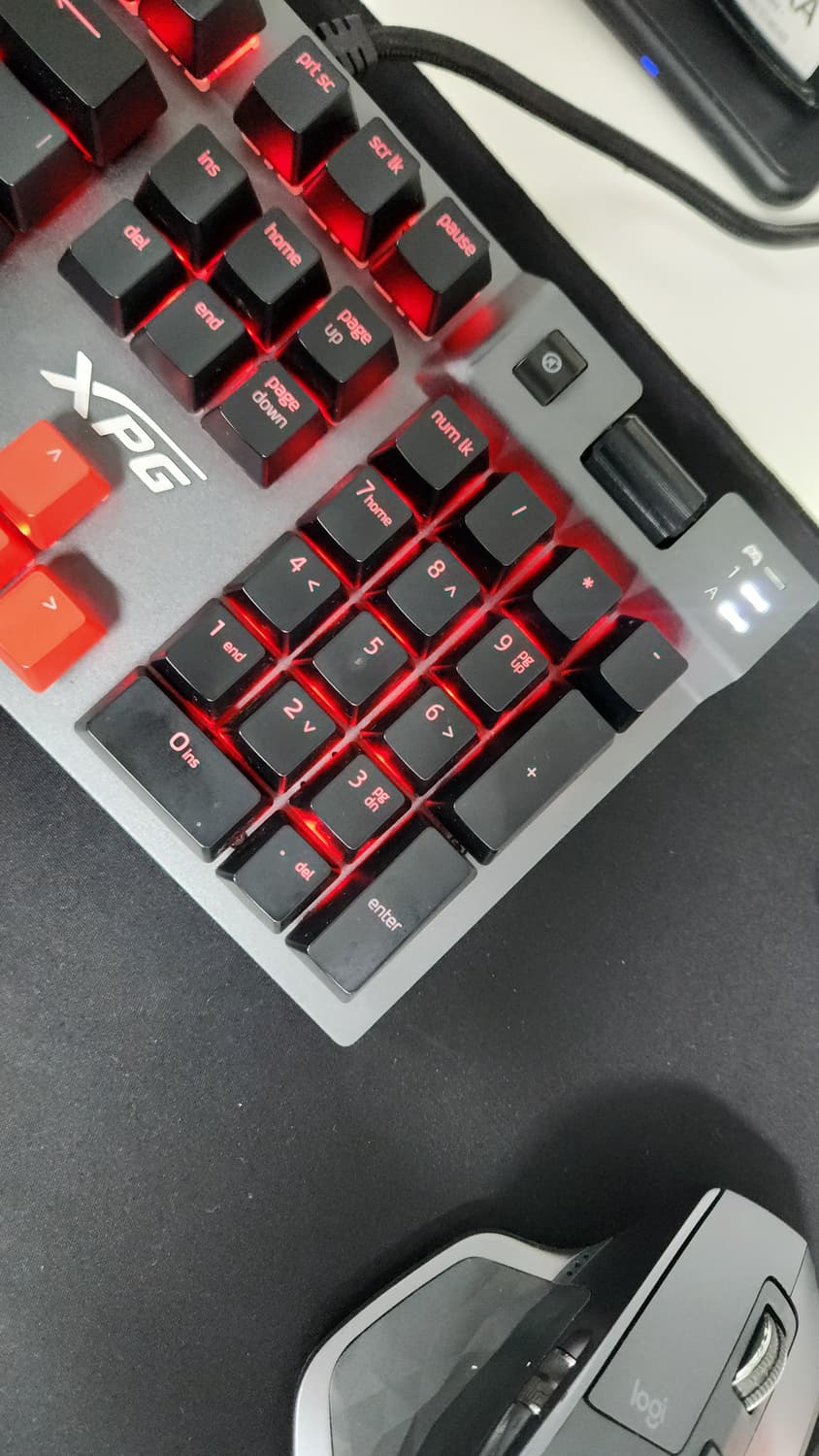 # ADATA XPG 게이밍 키보드 스피드 은축 기계식 키보드 급처 상품이미지1