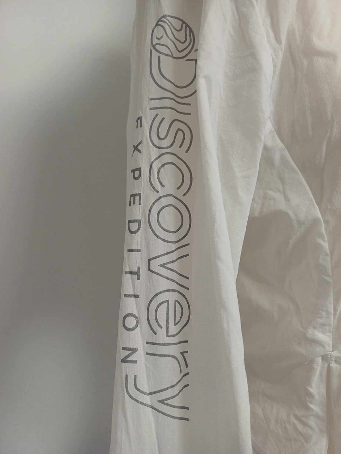 [상태A] 디스커버리 여성 빅로고 경량 바람막이 (90/S) 상품이미지6