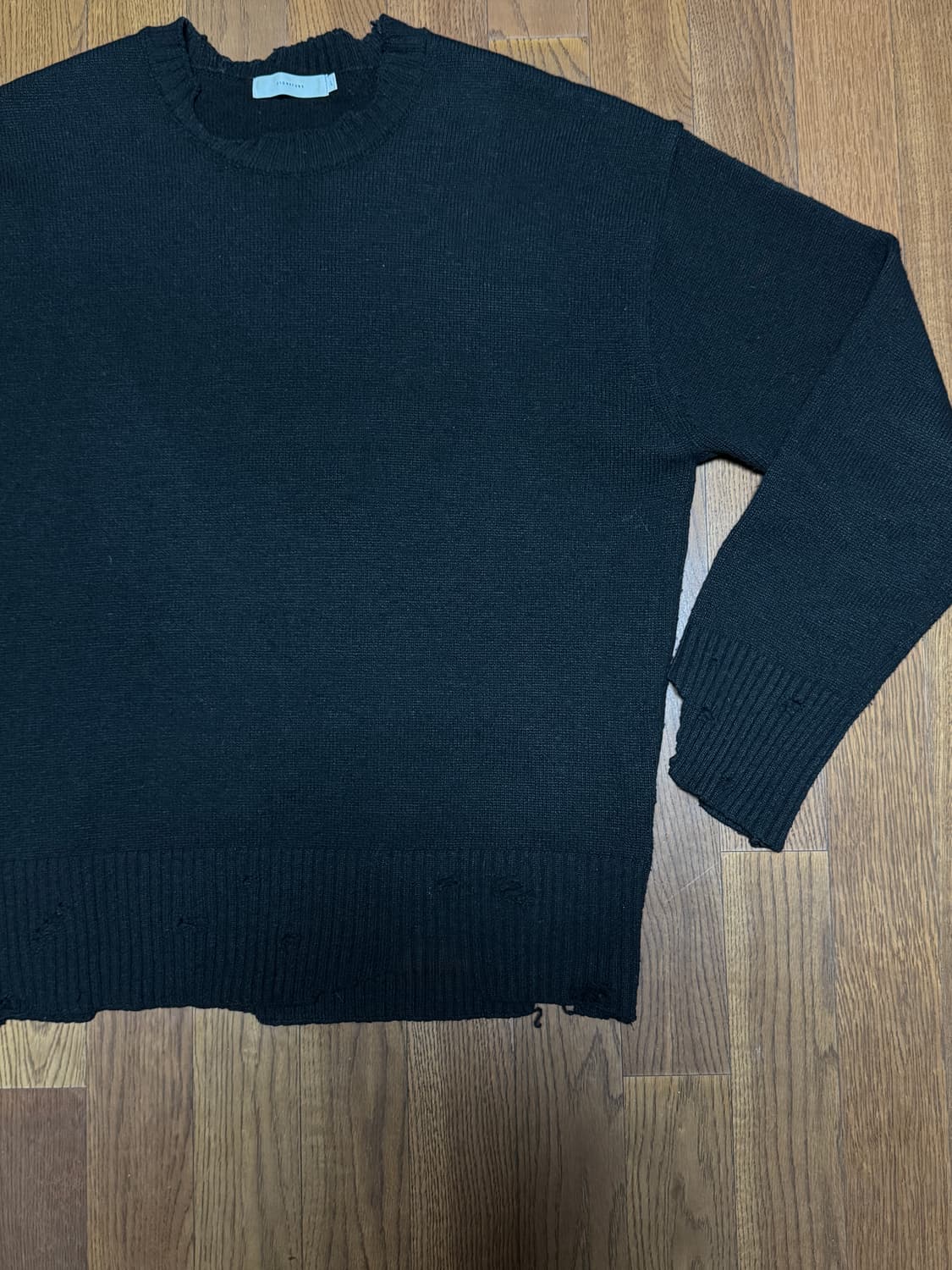 시그니처 디스트로이드 라운드 니트 상품이미지3