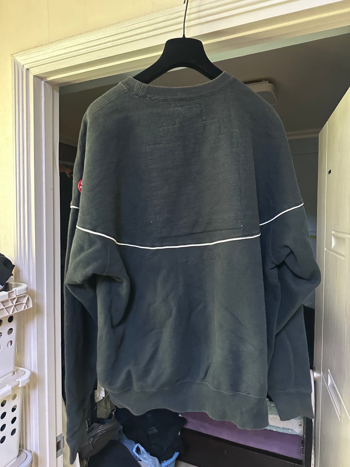 [XL] 카브엠트 화이트라인 크루넥 맨투맨 상품이미지3