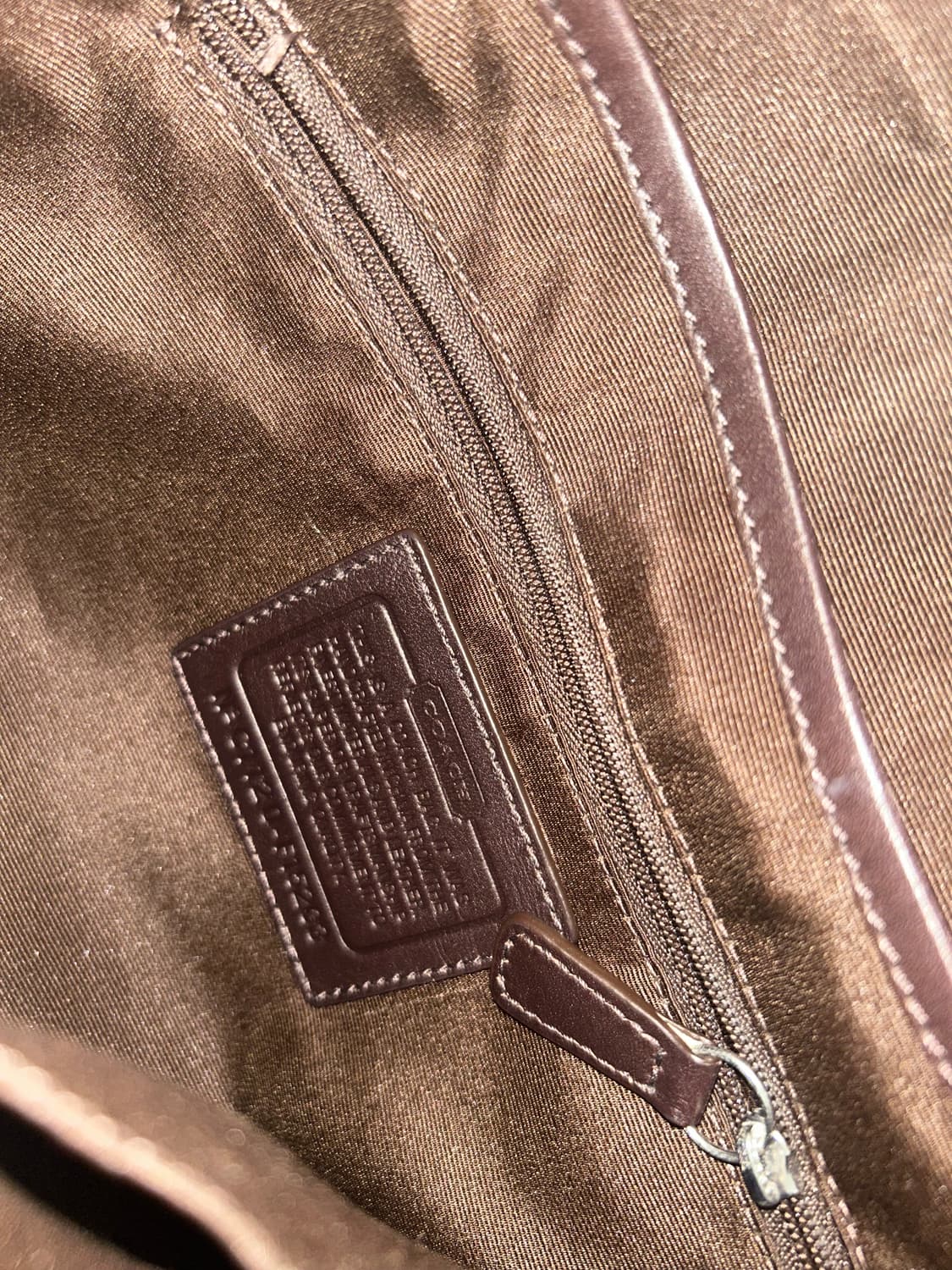 코치 소호 시그니처 숄더백 상품이미지5