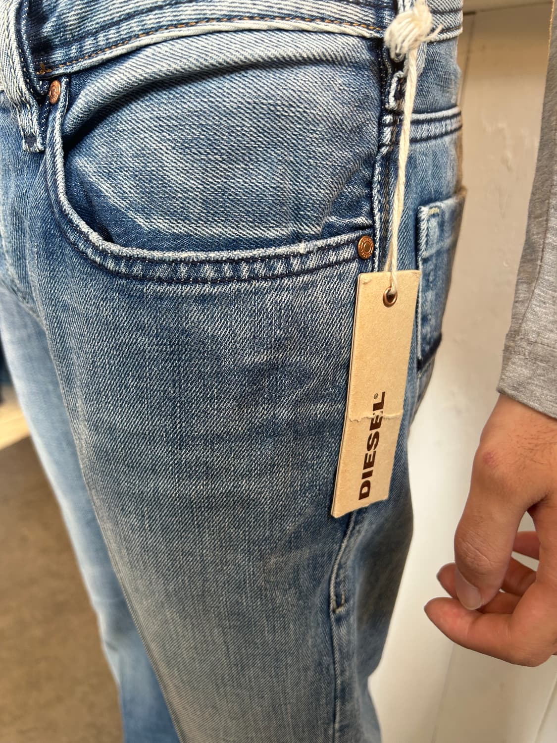 DIESEL ZATHAN REGULAR-BOOTCUT 상품이미지3