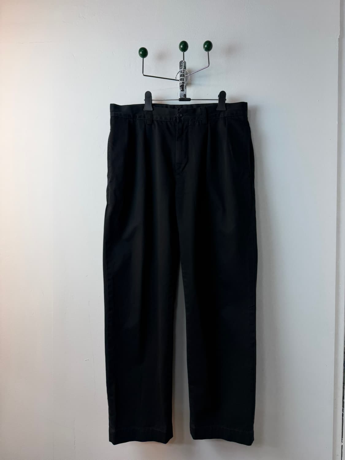 폴로 랄프로렌 투 턱 블랙 치노 팬츠  상품이미지2