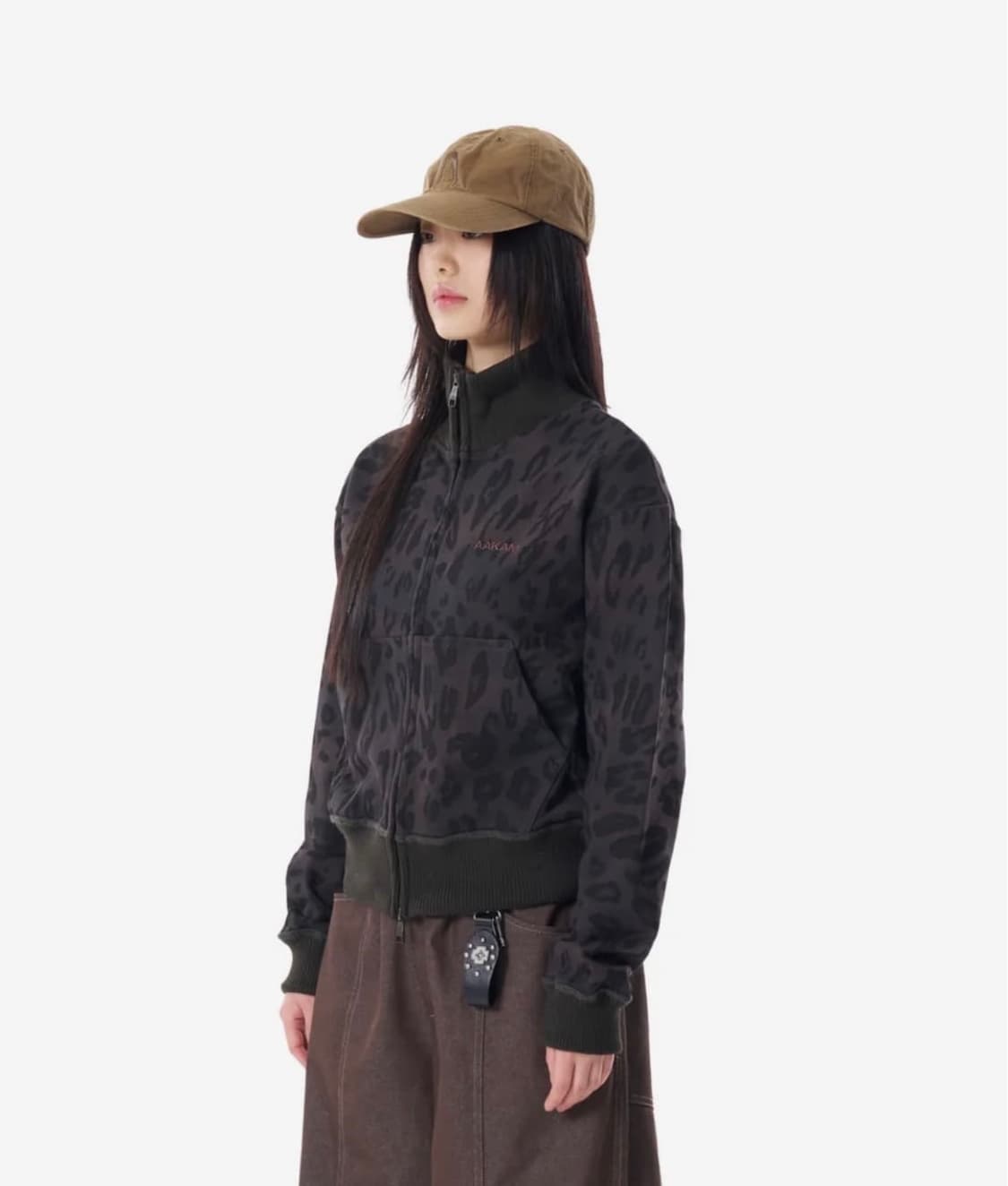 아캄 레오파드 로고 트랙자켓 상품이미지1
