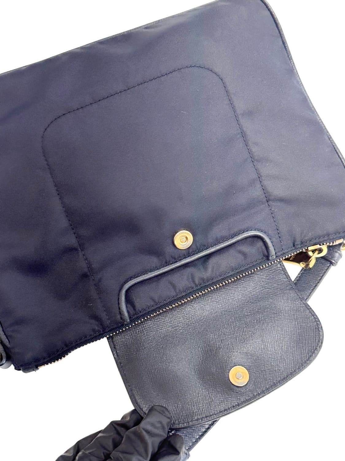 프라다 포코노 사피아노 플랩 크로스백(정품) 상품이미지8