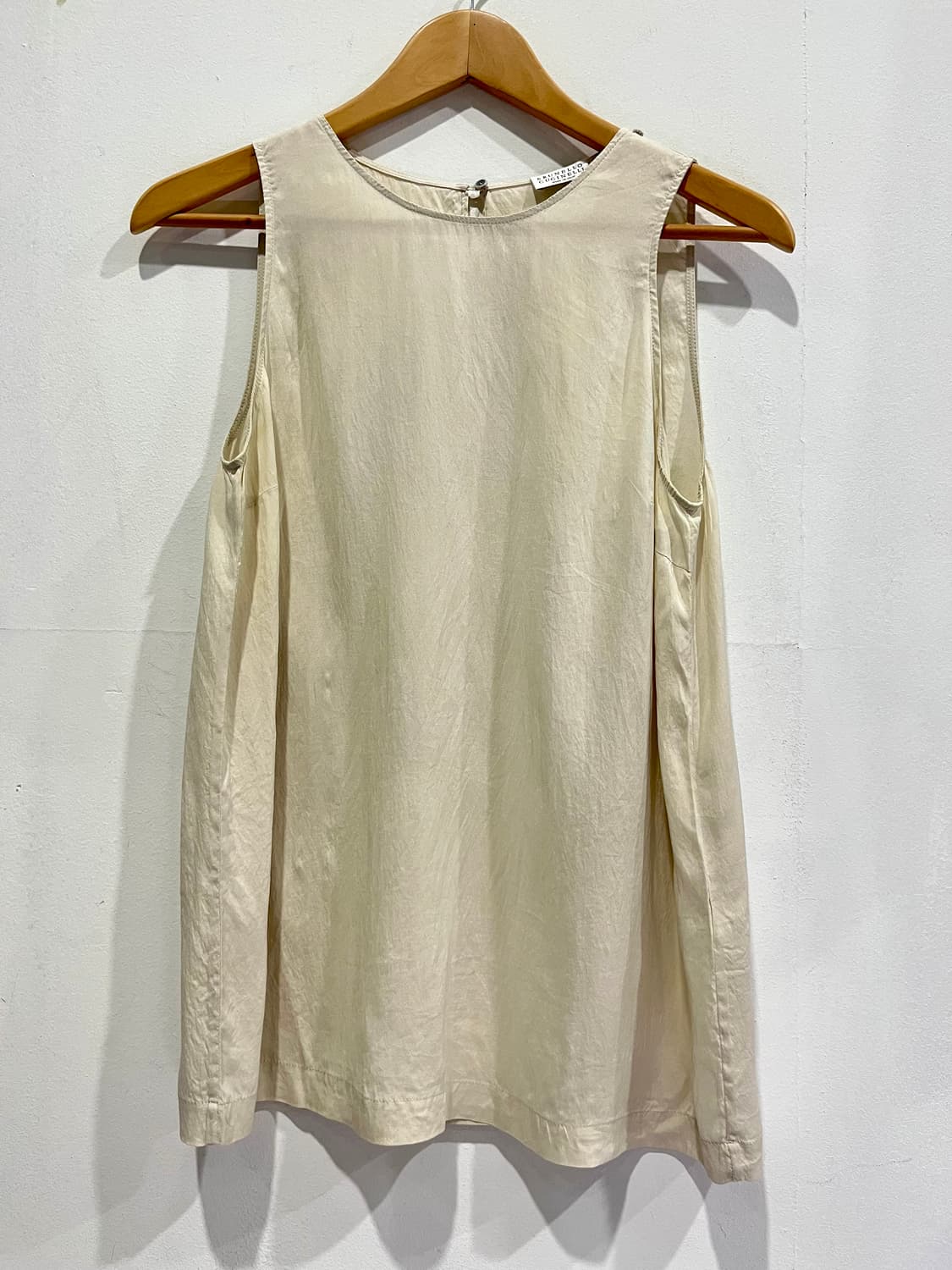 BRUNELLO CUCINELLI 캐시미어 나시 42 정품 상품이미지1