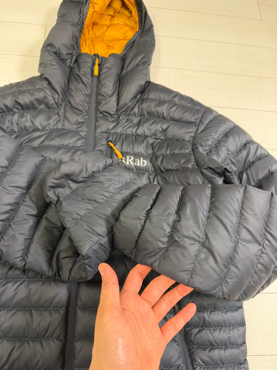 랩 마이크로라이트 벨루가 L 사이즈  상태 8.5/10  사진찍고 절대  상품이미지2