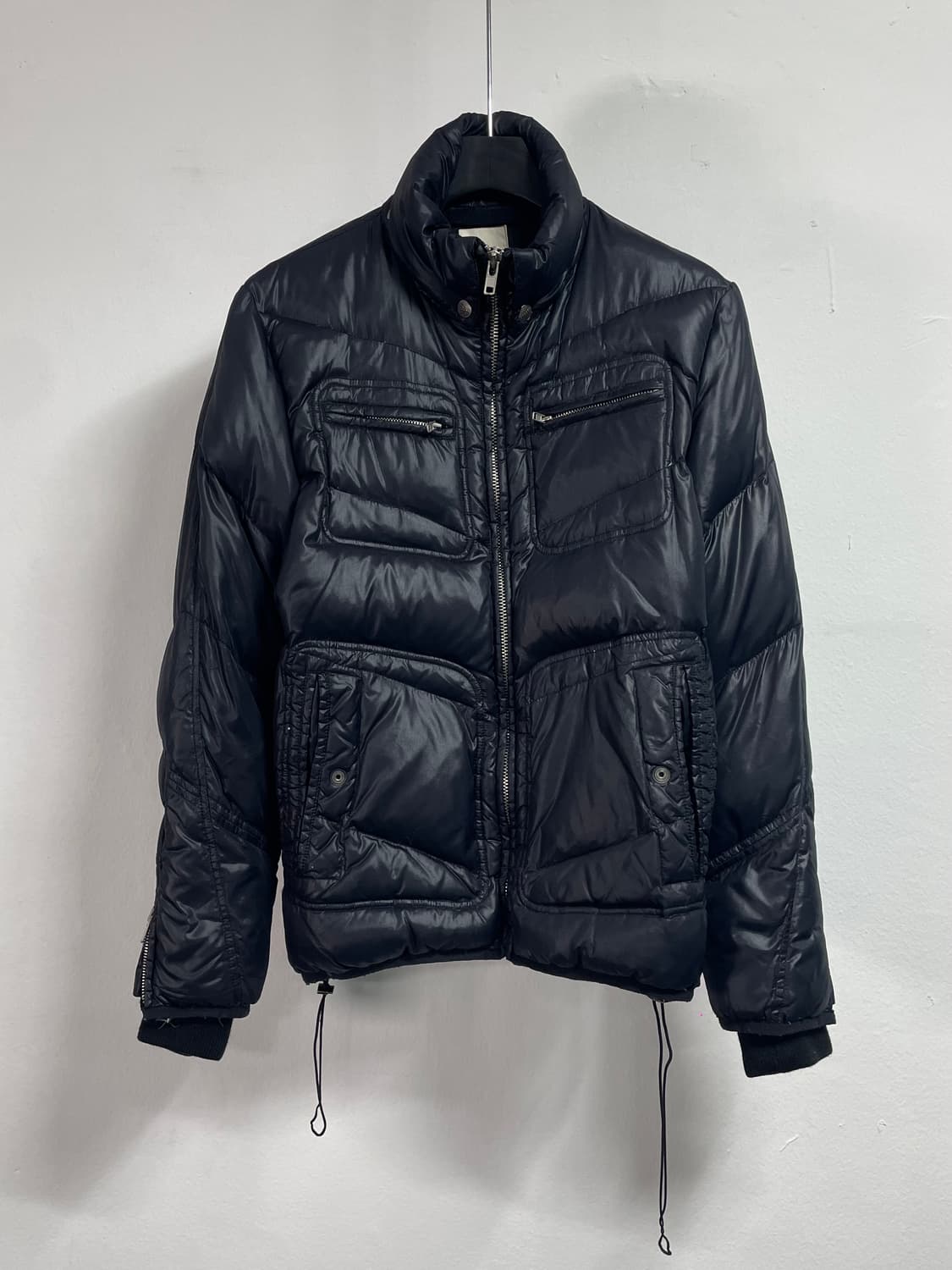 디젤 인디언 글로시 숏 다운 패딩 (on.505) 상품이미지1