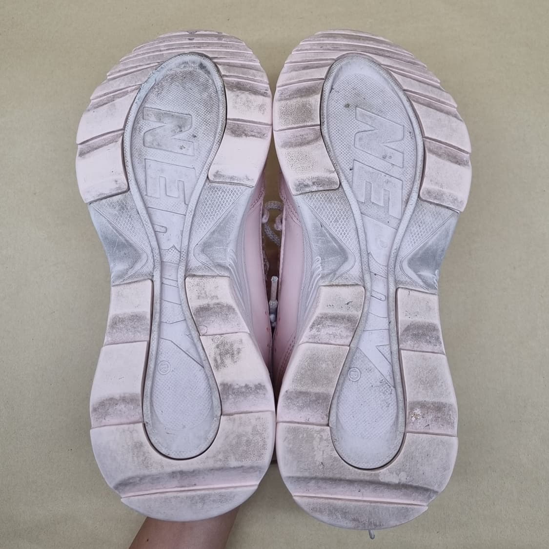 널디 젤리그 여성운동화250 상품이미지5