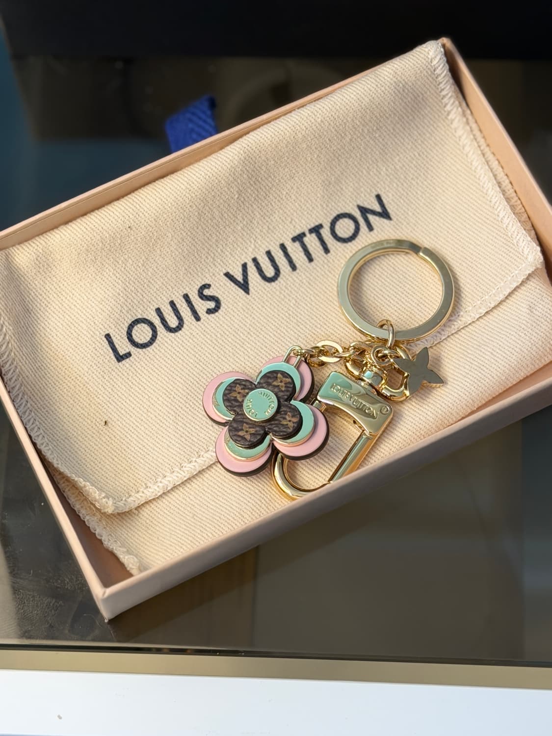 루이비통 플라워참 키링 상품이미지4