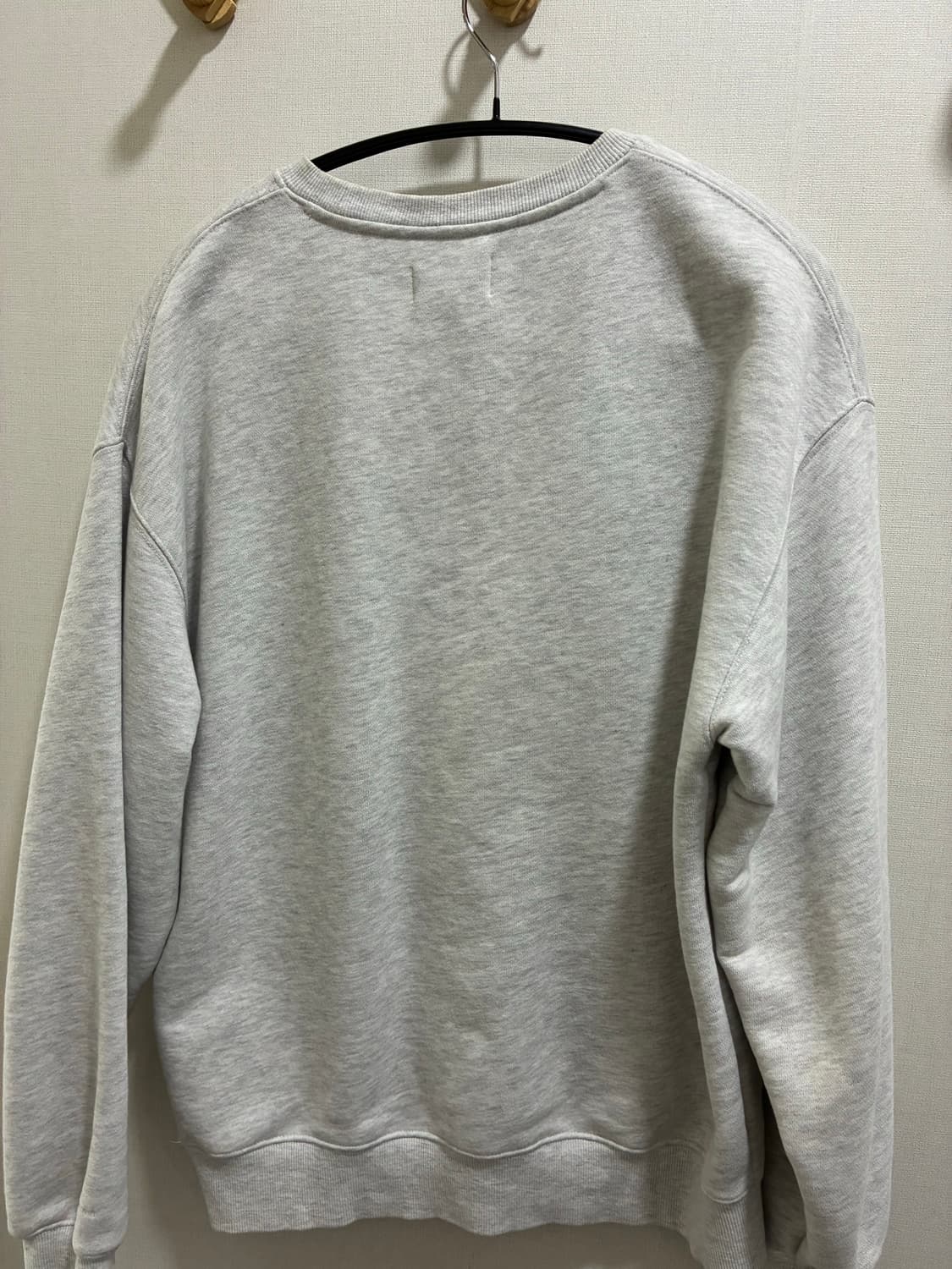 피지컬디파트먼트 맨투맨 상품이미지2