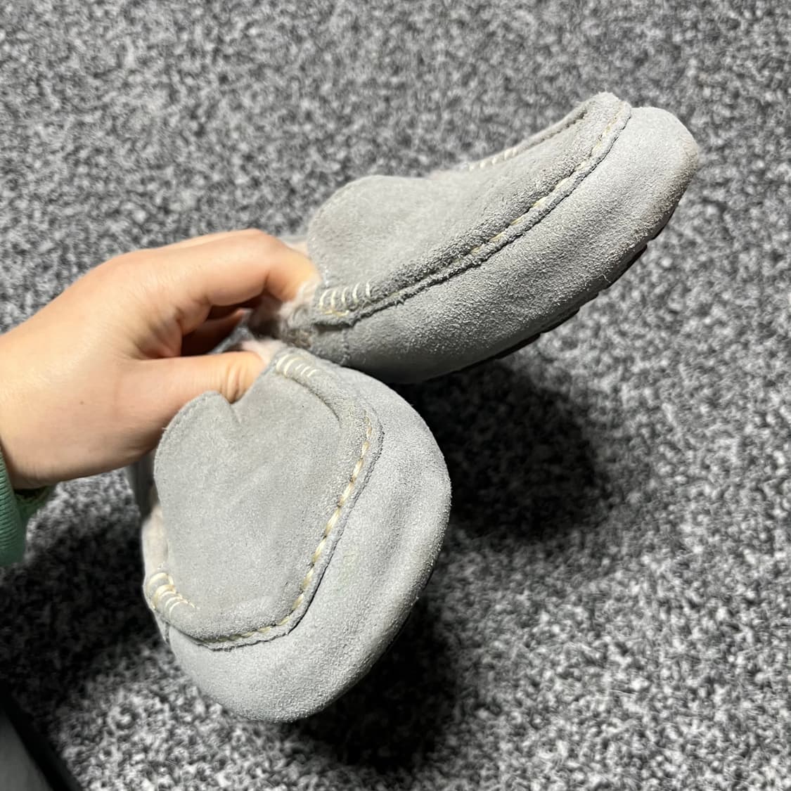 UGG 어그 모카신 회색 uk6 상품이미지4