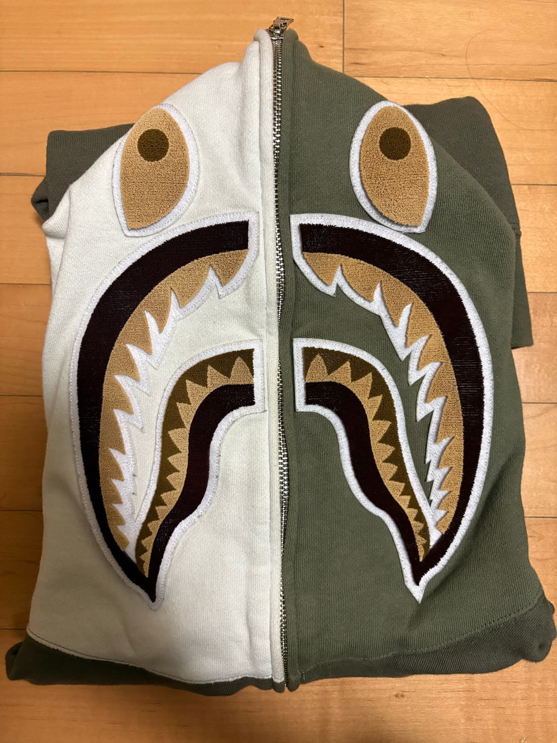 베이프 샤크후드집업 릴랙스드핏 사이즈M(실측L) 상품이미지6