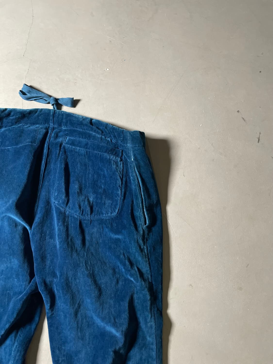 스토리 엠에프지 BRITISH JEANS – INDIGO VELVET 상품이미지4