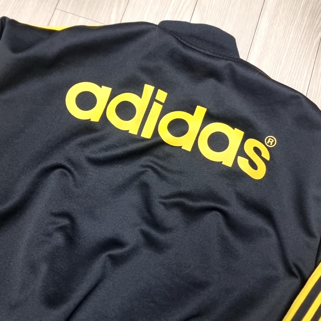 아디다스 검정/노랑 트랙탑(105) 상품이미지8