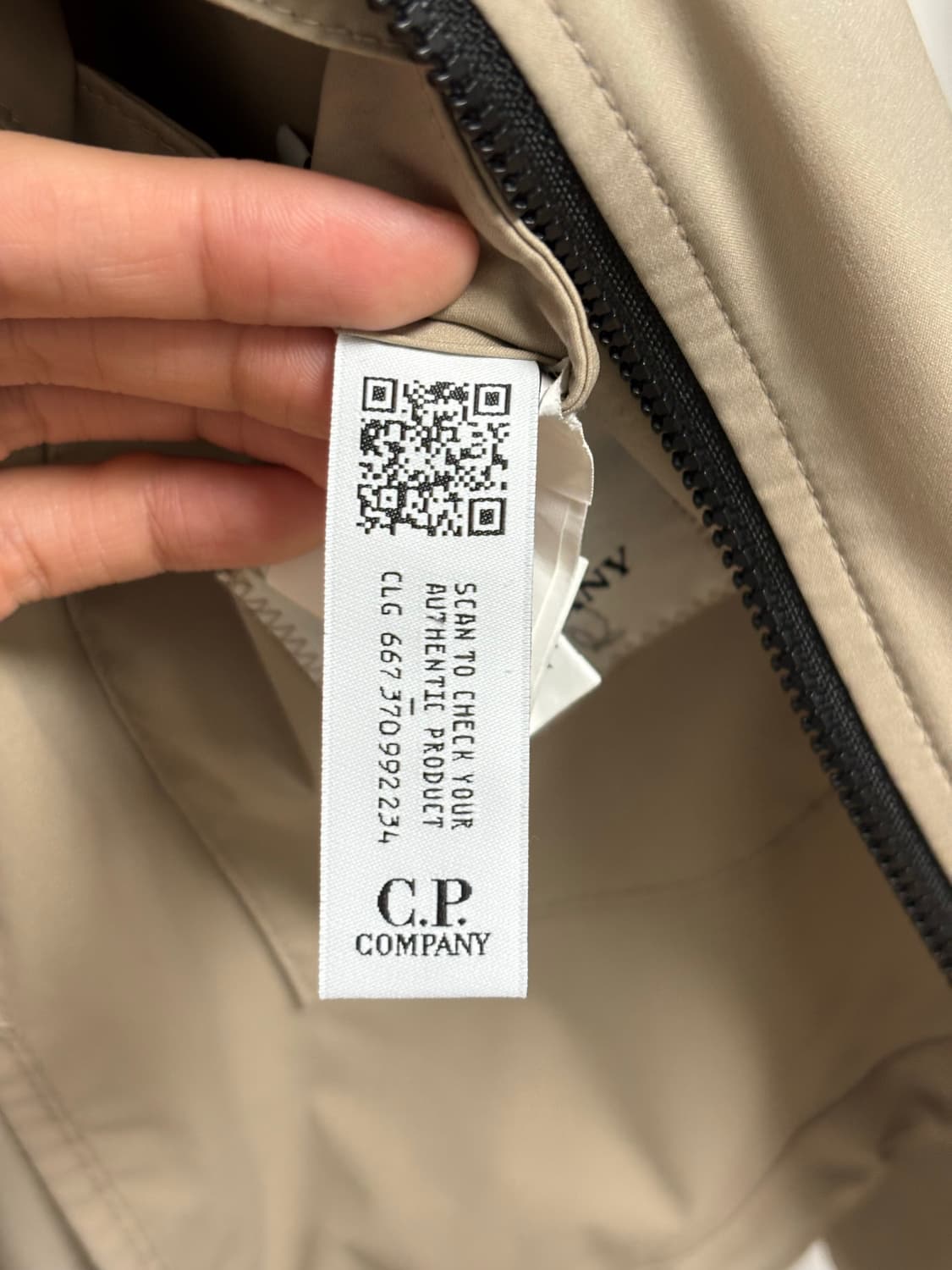 CP컴퍼니 프로텍 바람막이 상품이미지5